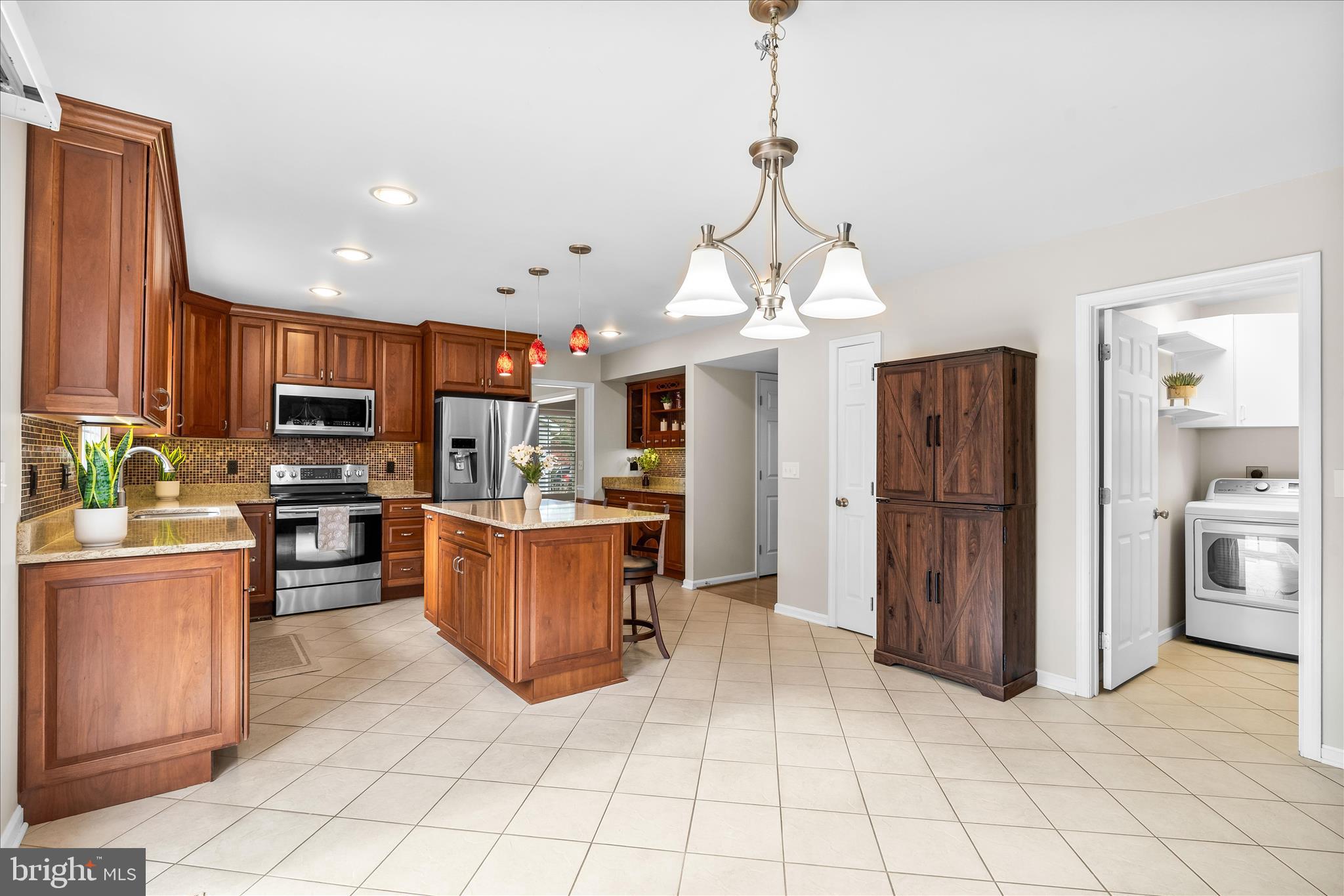 FOXFIELD AT MIDDLETOWN - Residential