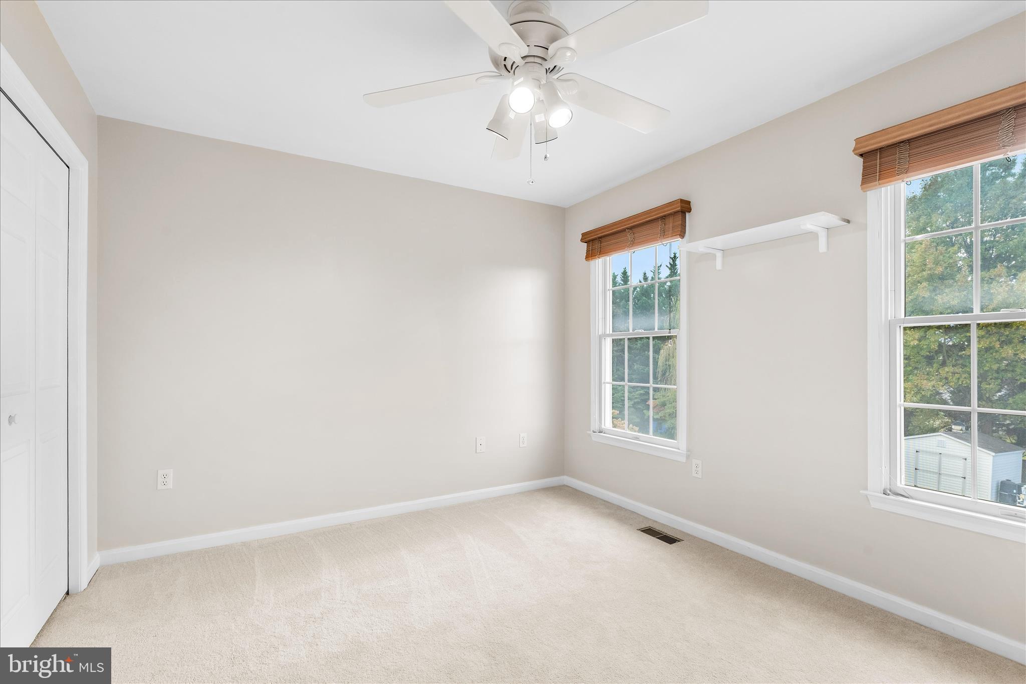 FOXFIELD AT MIDDLETOWN - Residential