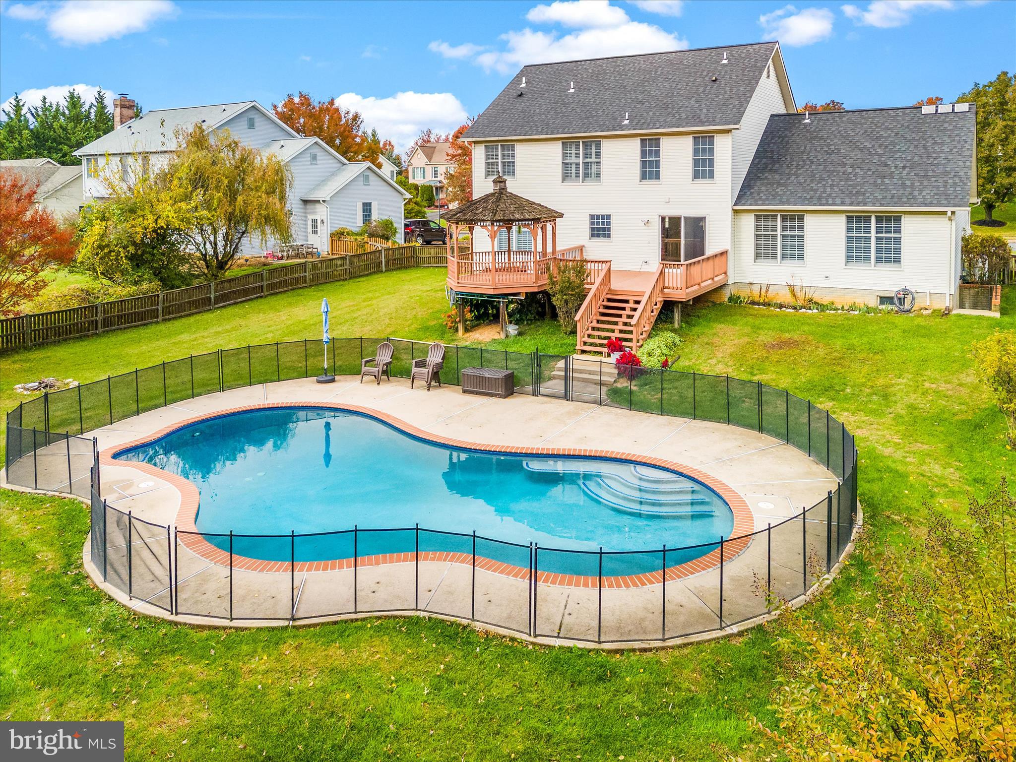 FOXFIELD AT MIDDLETOWN - Residential