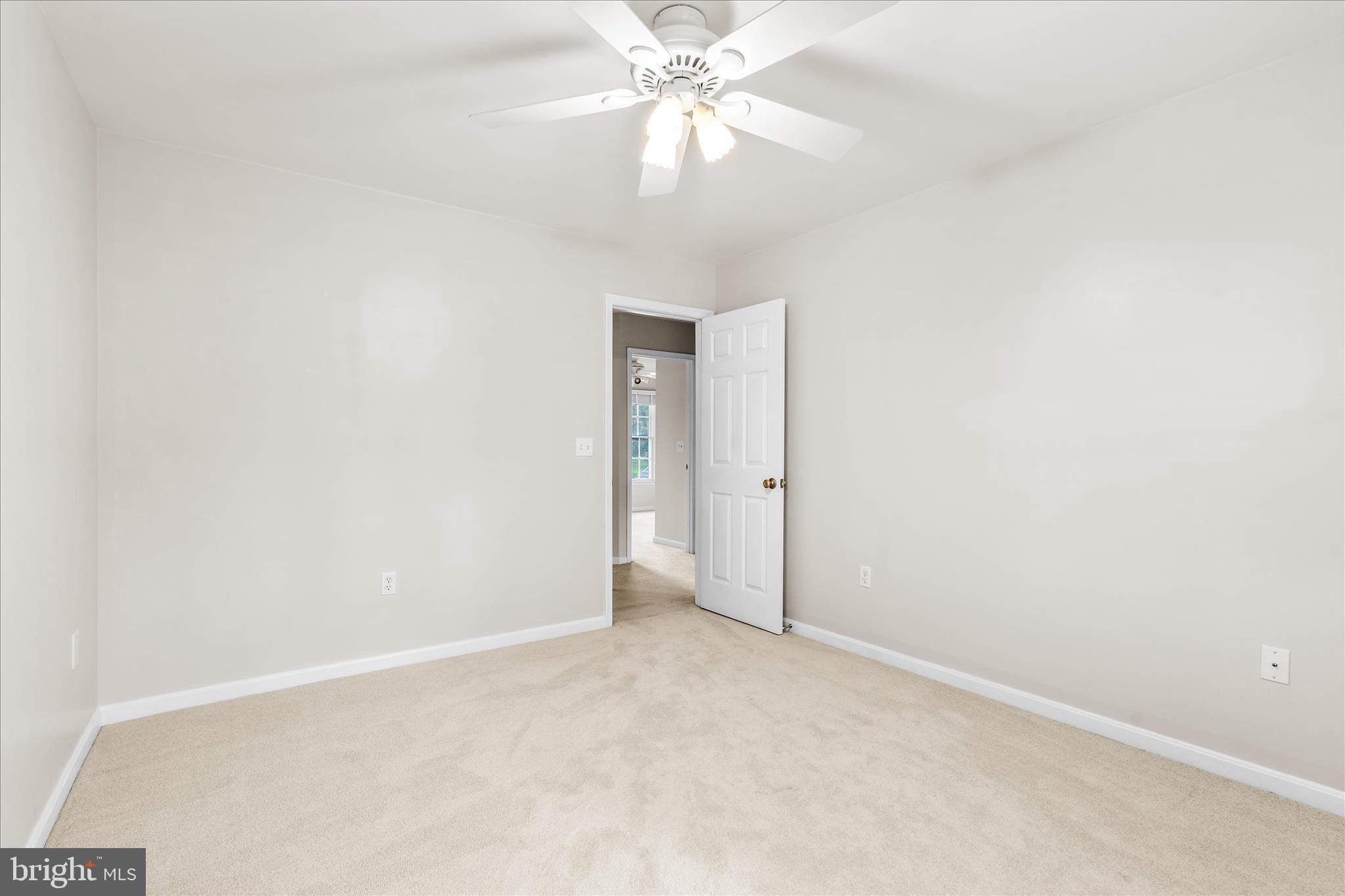 FOXFIELD AT MIDDLETOWN - Residential