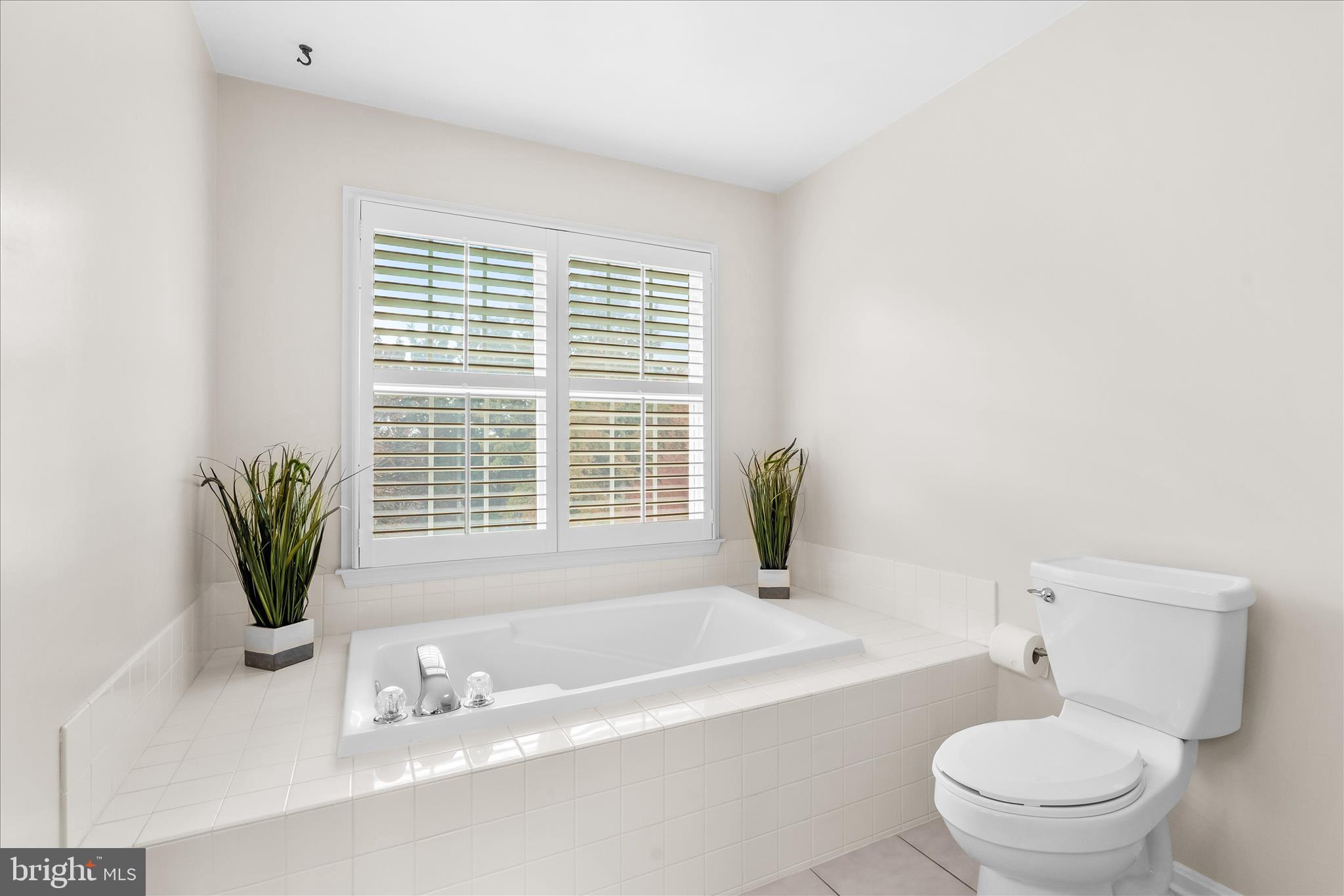 FOXFIELD AT MIDDLETOWN - Residential