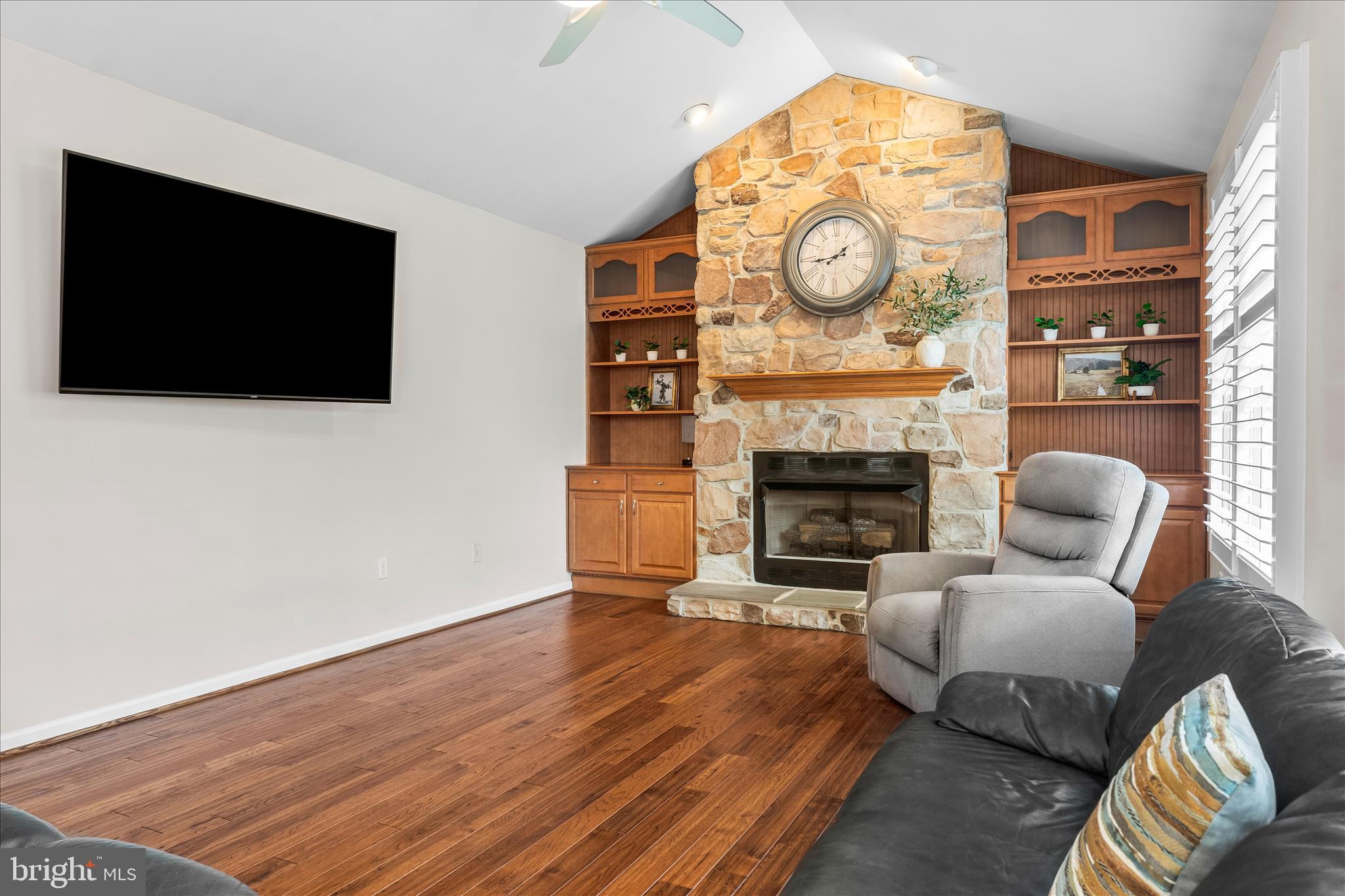 FOXFIELD AT MIDDLETOWN - Residential