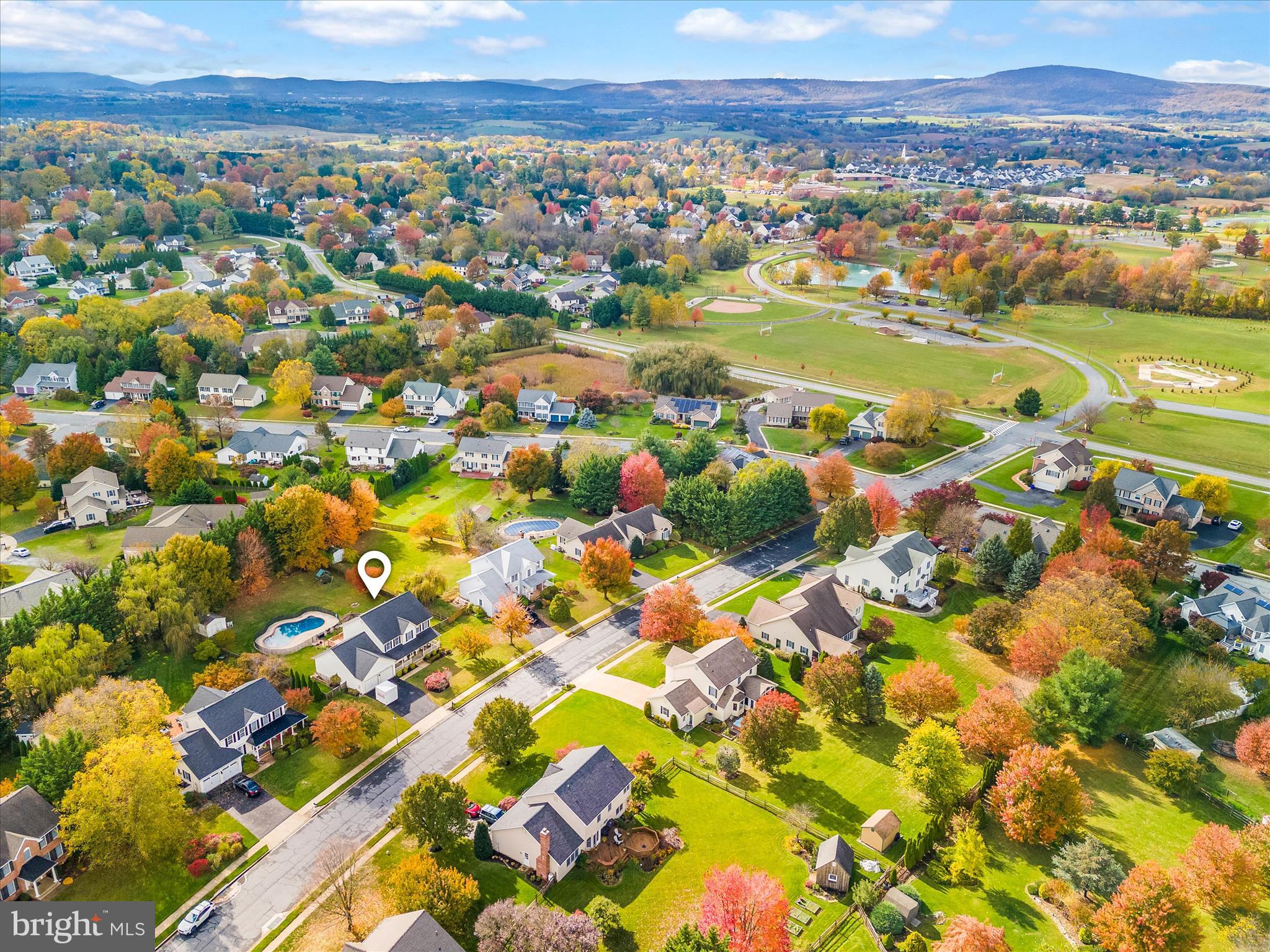 FOXFIELD AT MIDDLETOWN - Residential