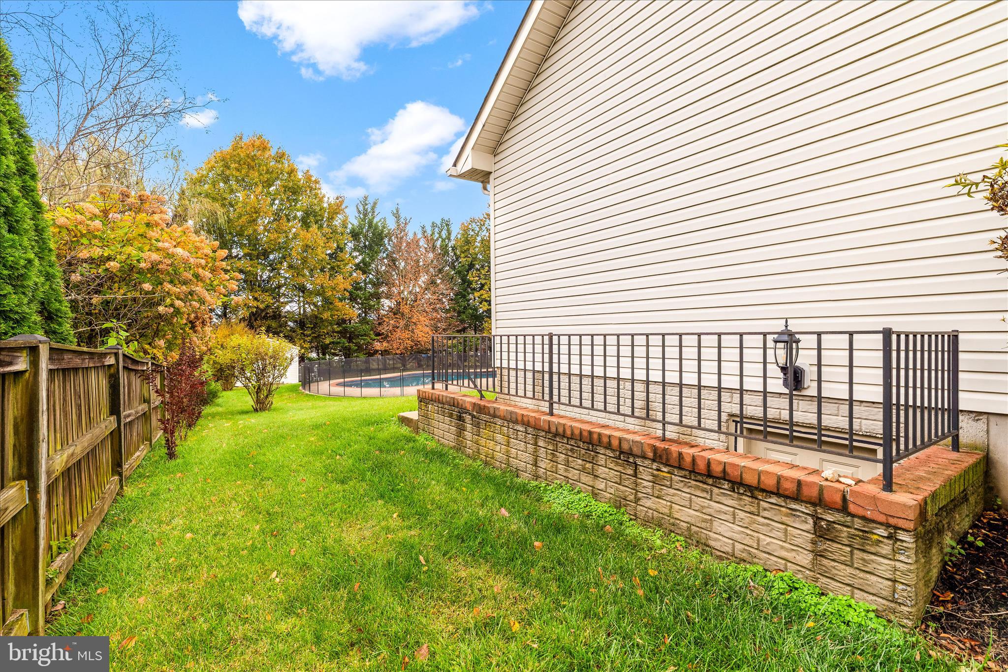 FOXFIELD AT MIDDLETOWN - Residential