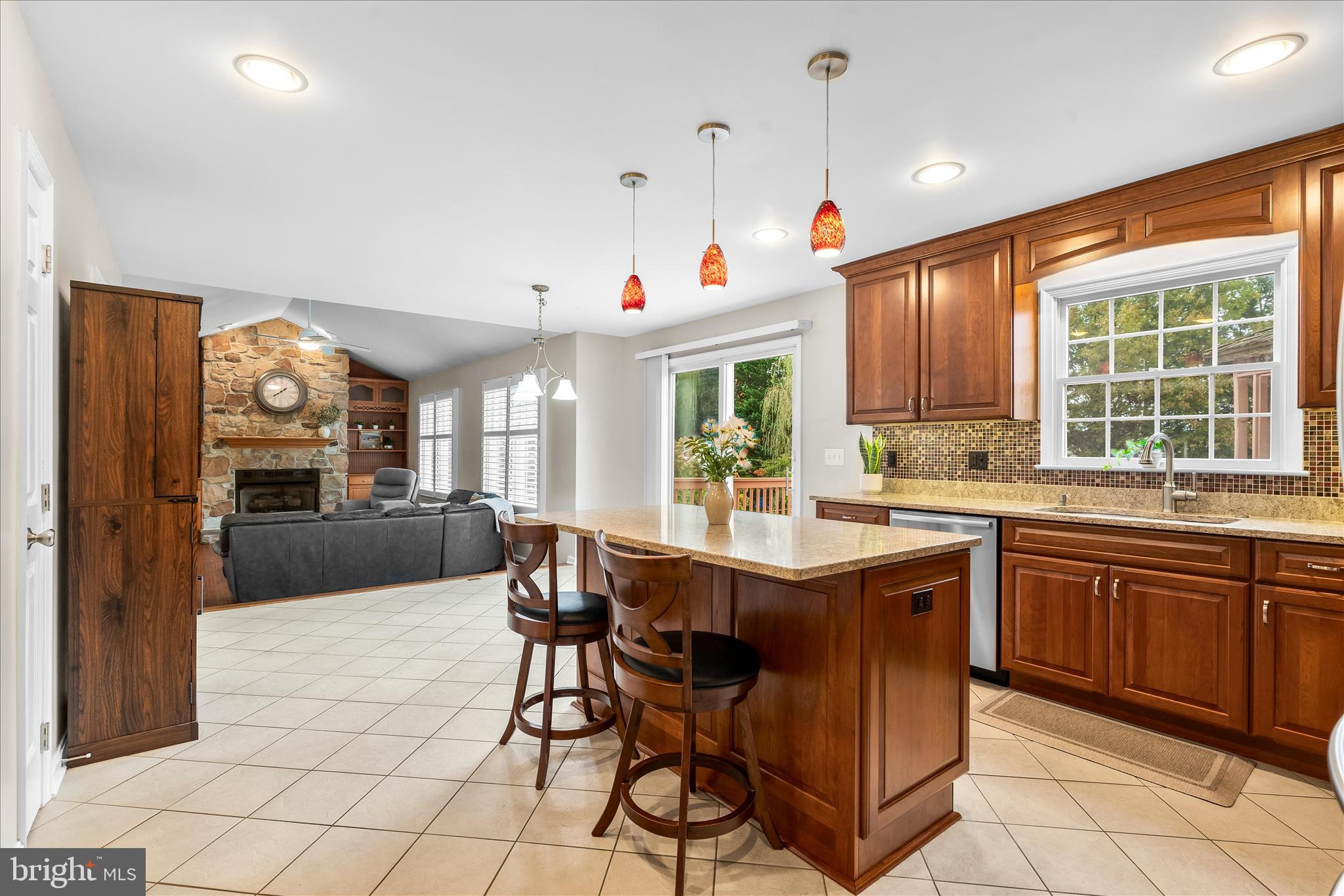 FOXFIELD AT MIDDLETOWN - Residential