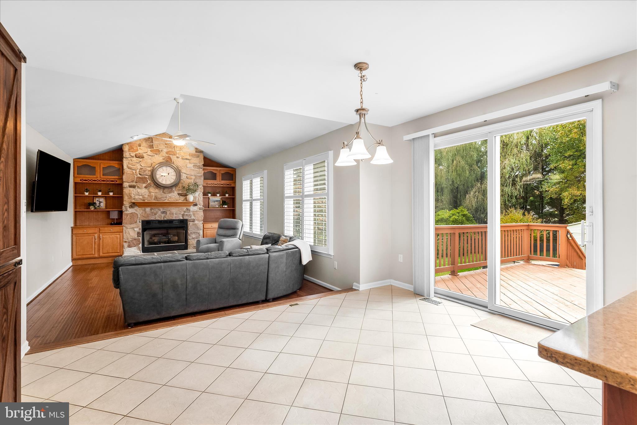 FOXFIELD AT MIDDLETOWN - Residential