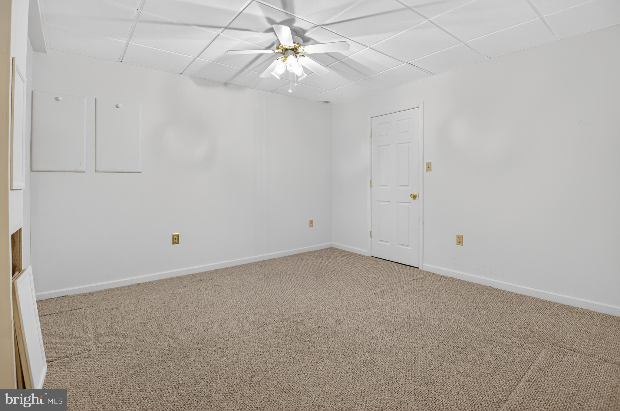 BERRY HILL MANOR - Residential