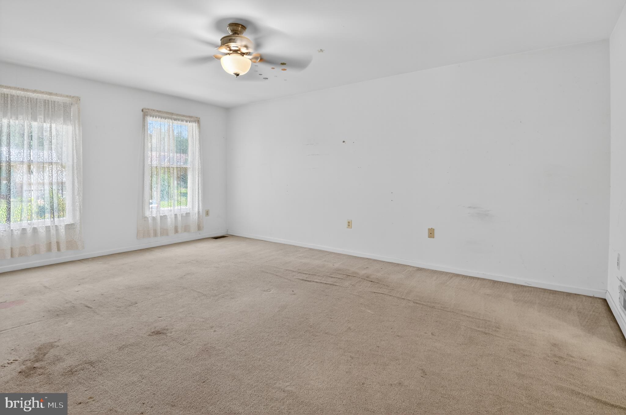 BERRY HILL MANOR - Residential