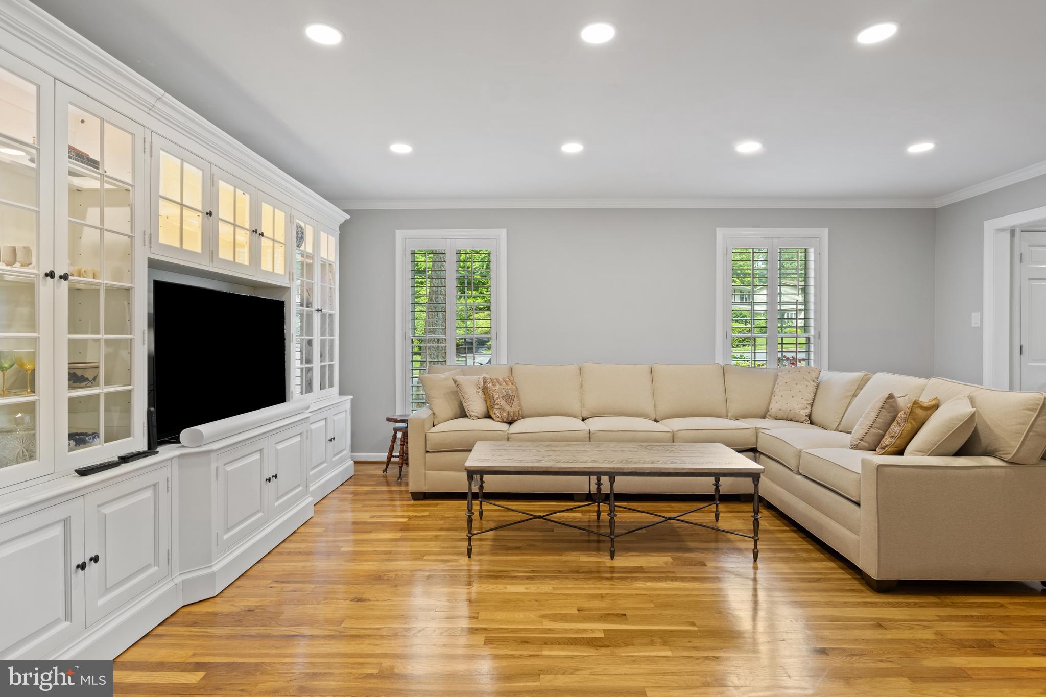 CHAPEL GLEN - Residential