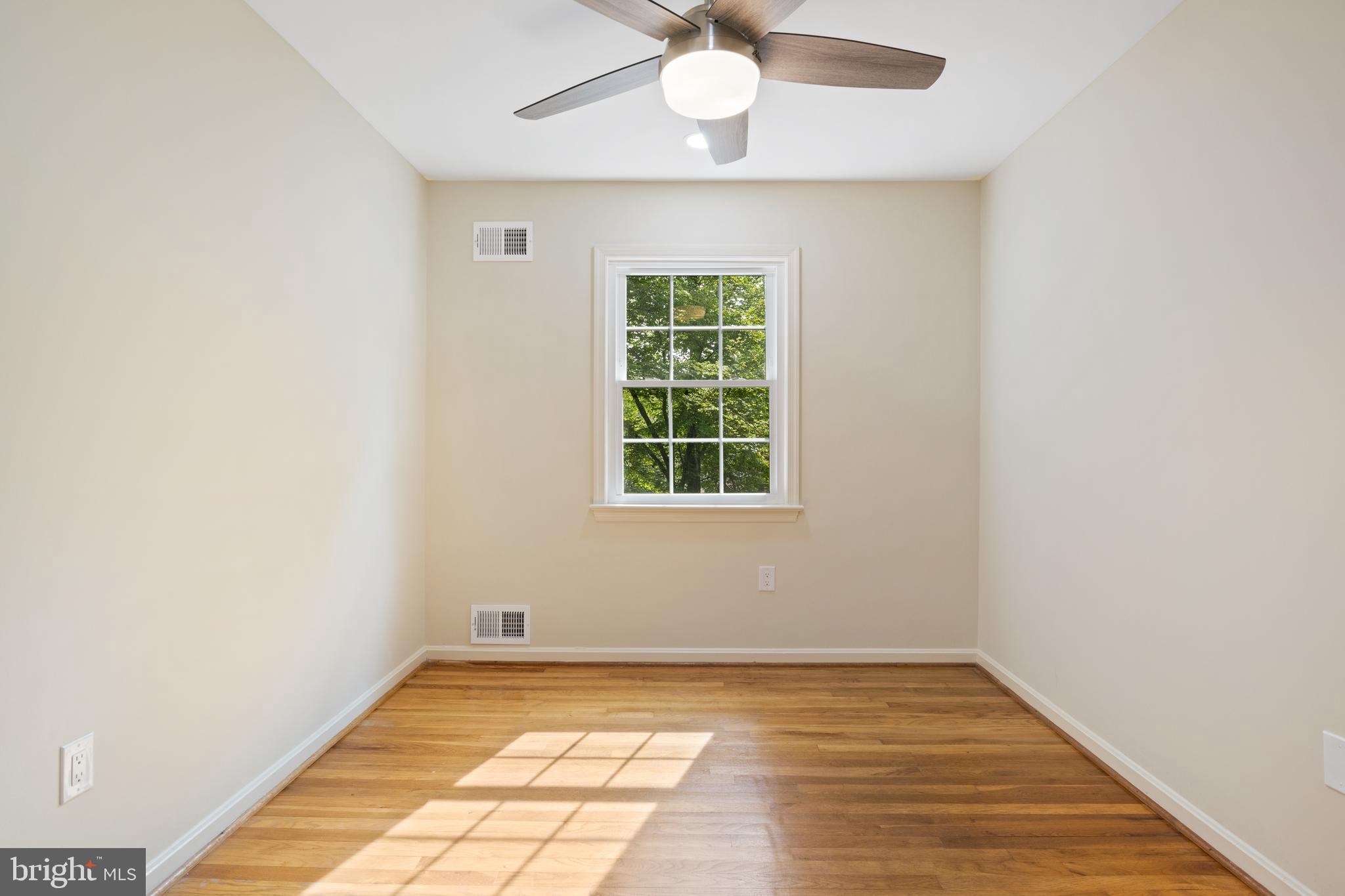 CHAPEL GLEN - Residential