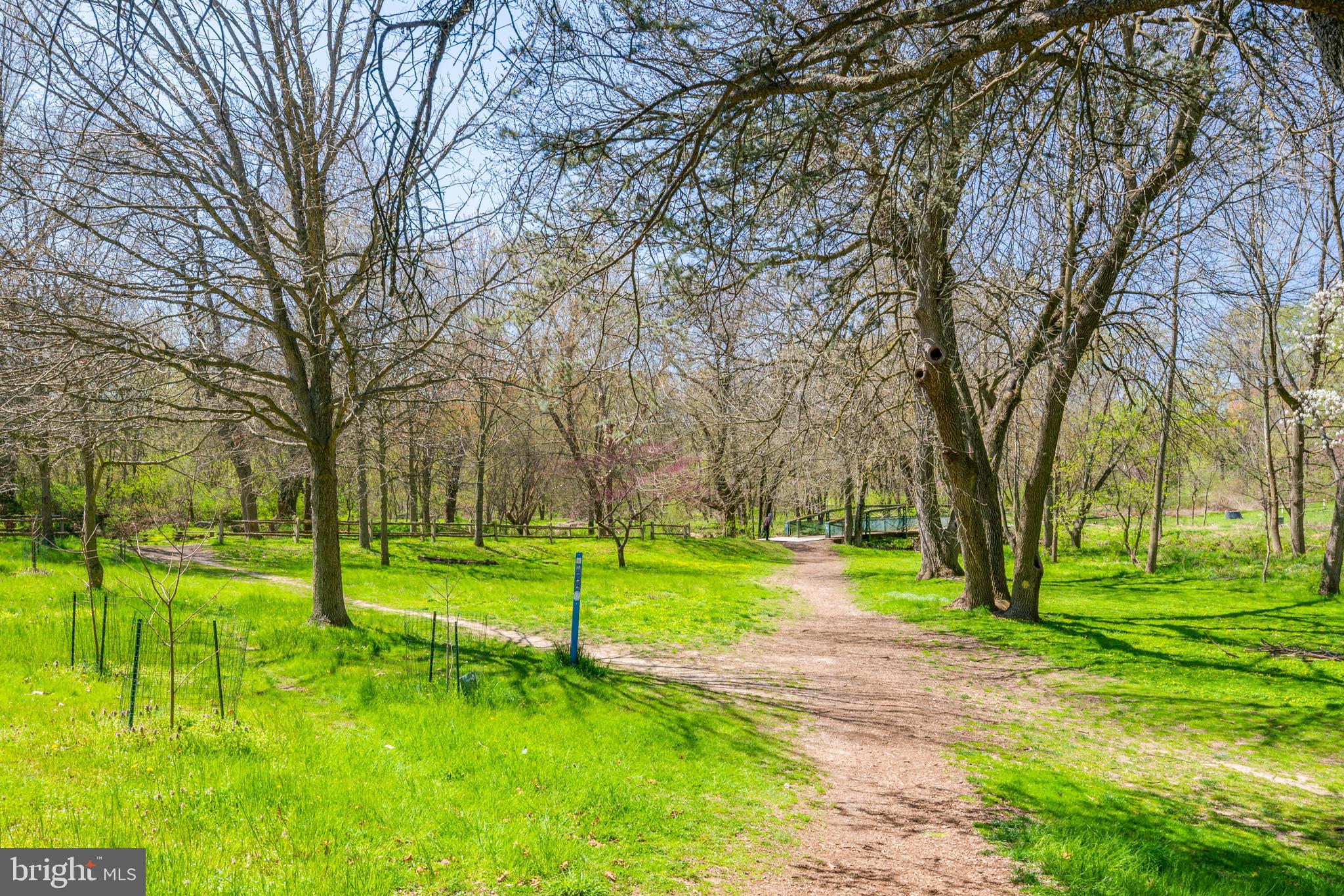 COBBS CREEK - Commercial Sale