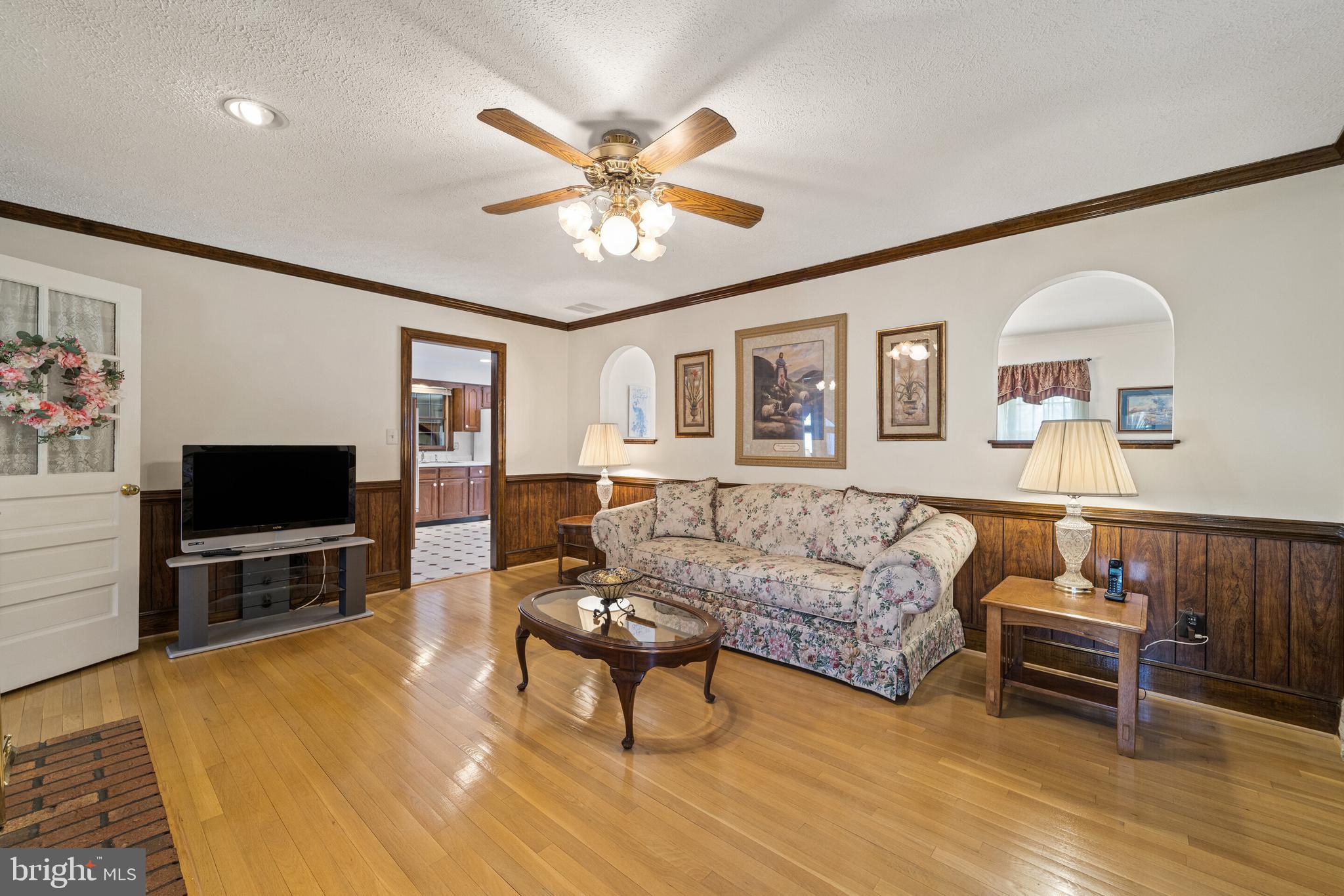 FOREST HILLS - Residential