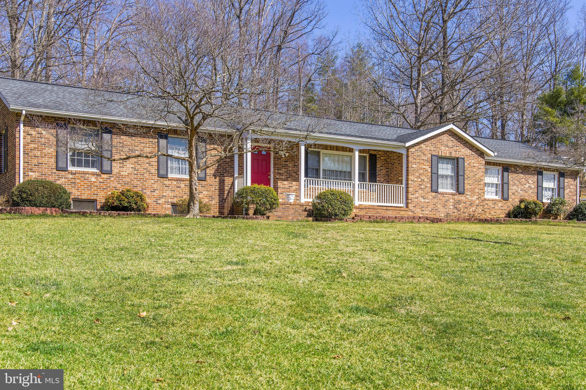 FOREST HILLS - Residential