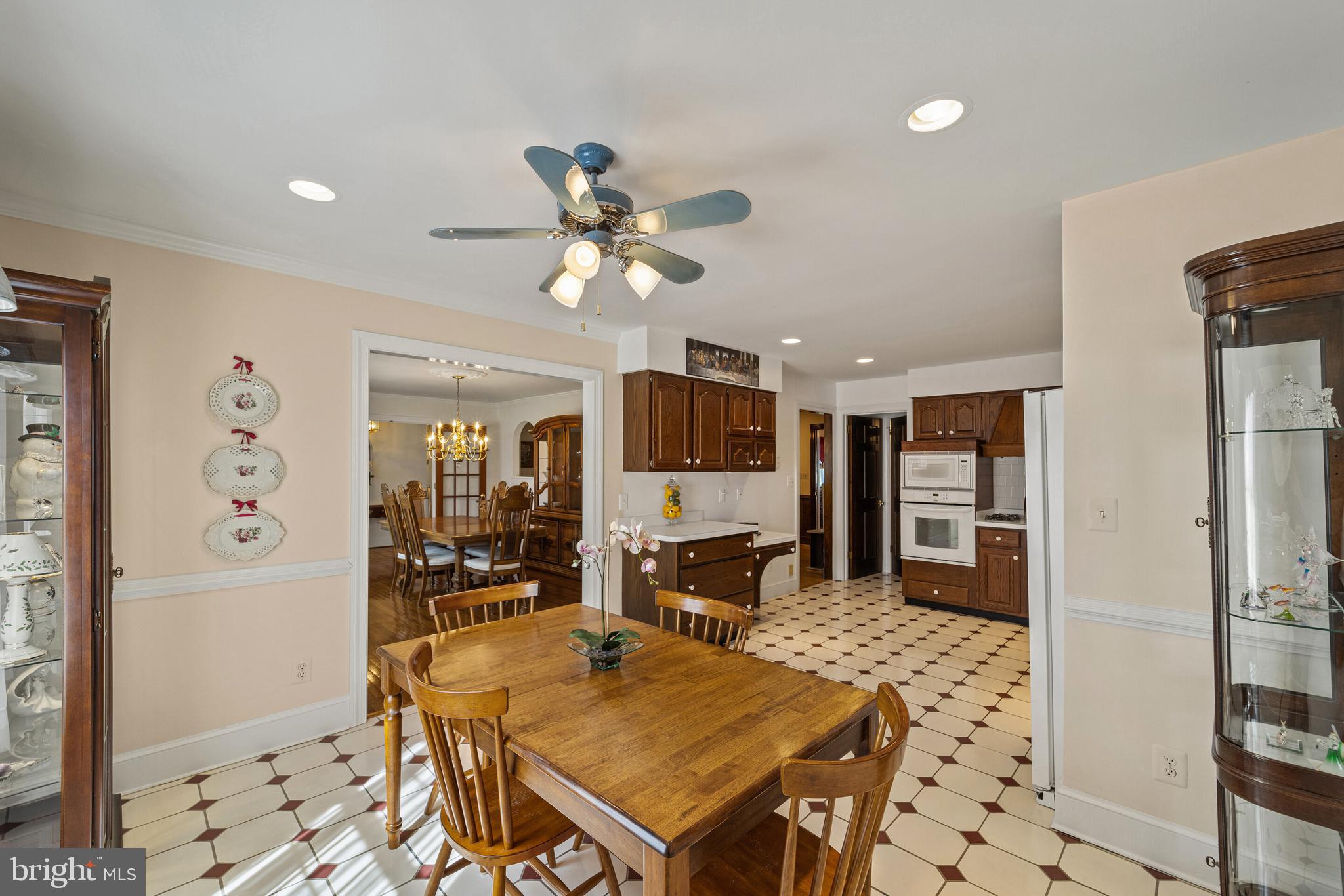 FOREST HILLS - Residential