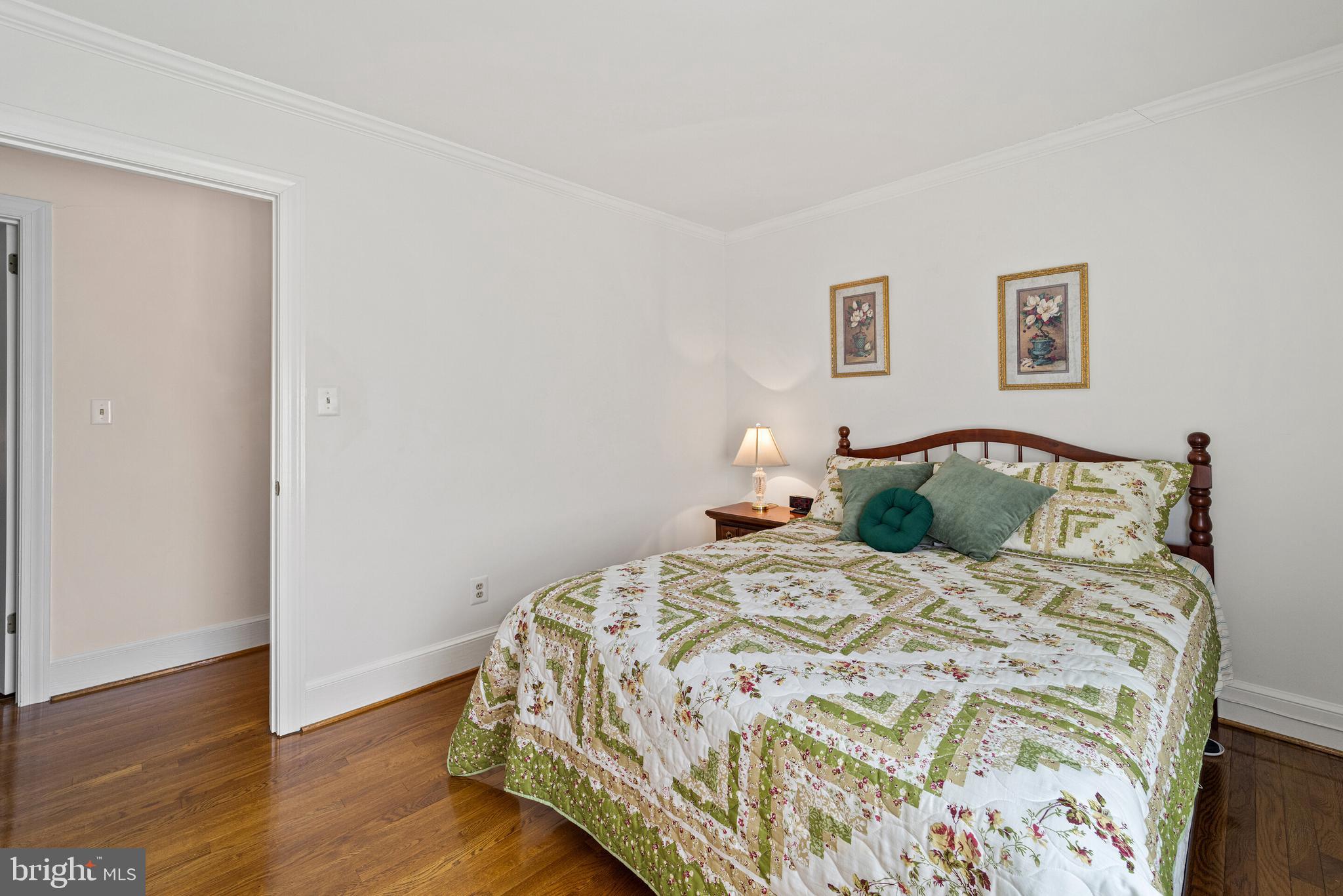 FOREST HILLS - Residential