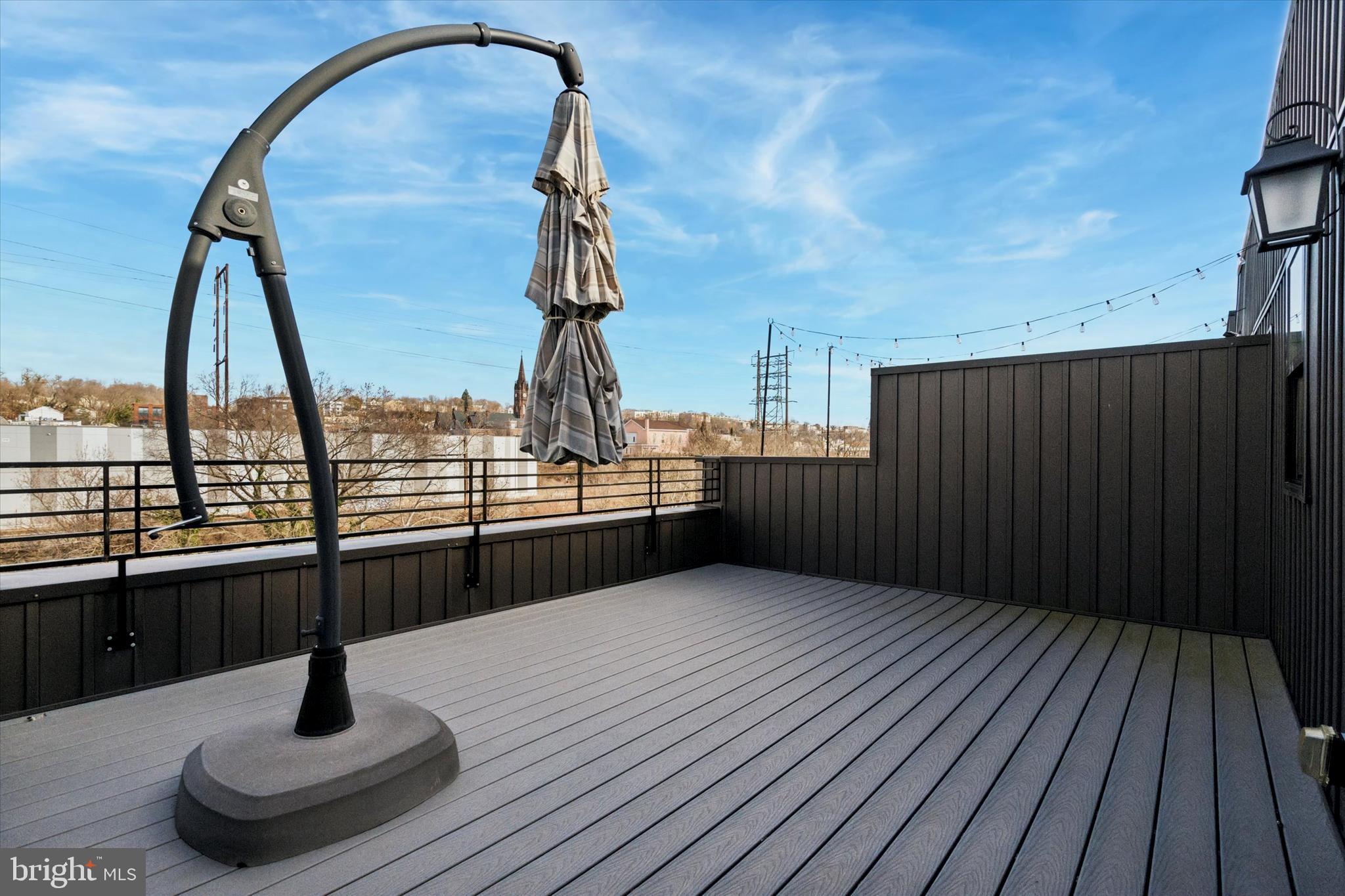 THE LOCKS - Residential