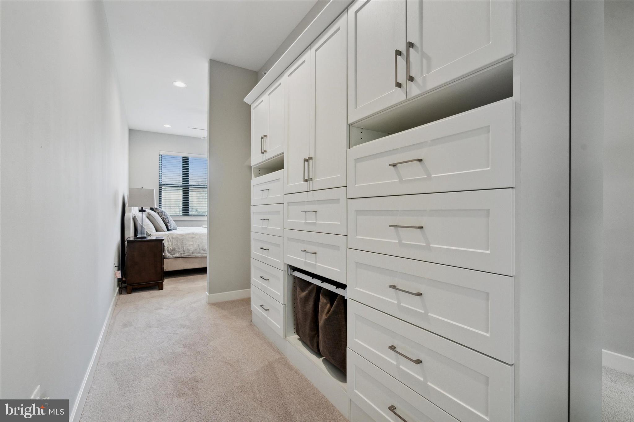 THE LOCKS - Residential