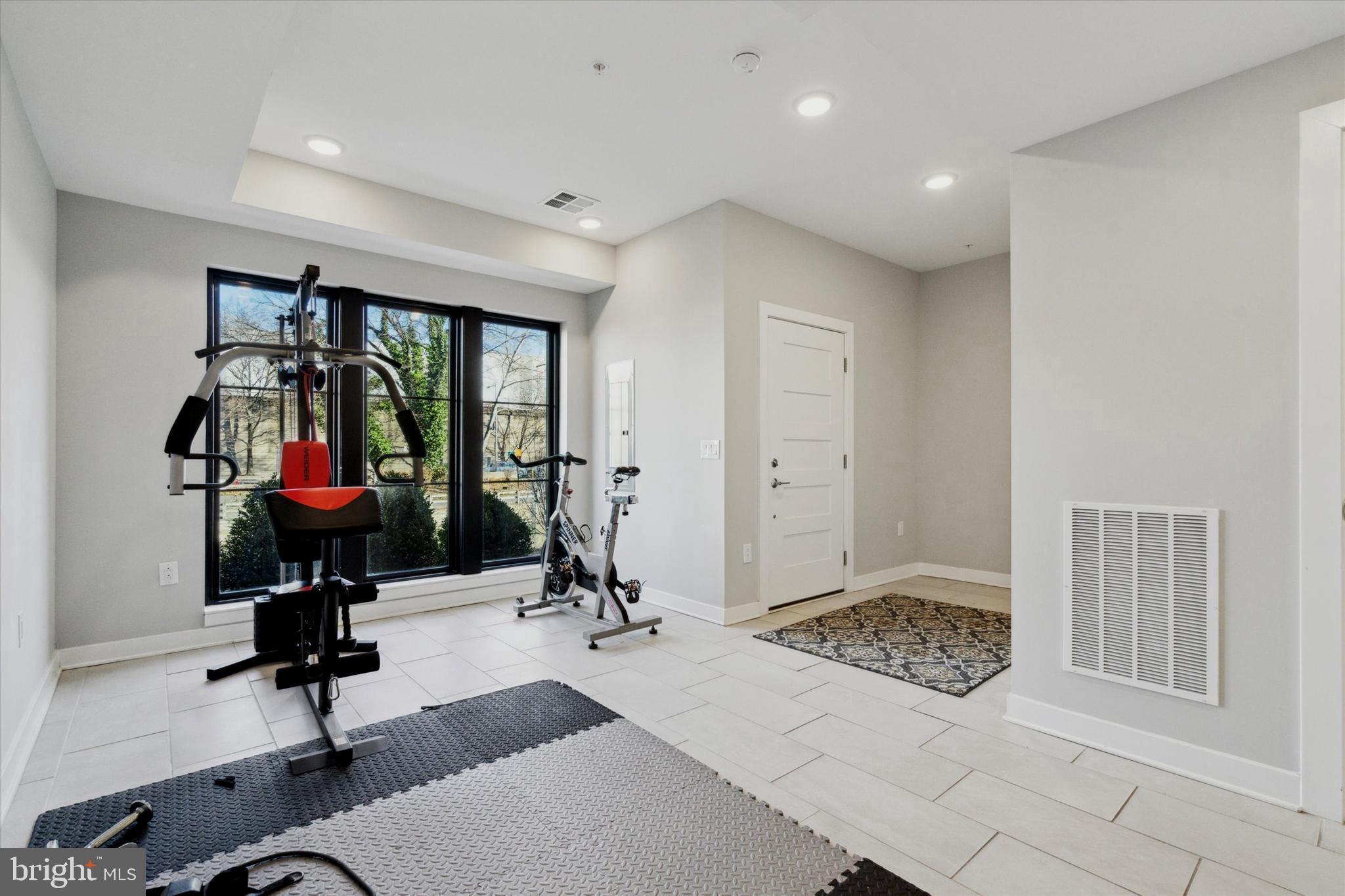 THE LOCKS - Residential