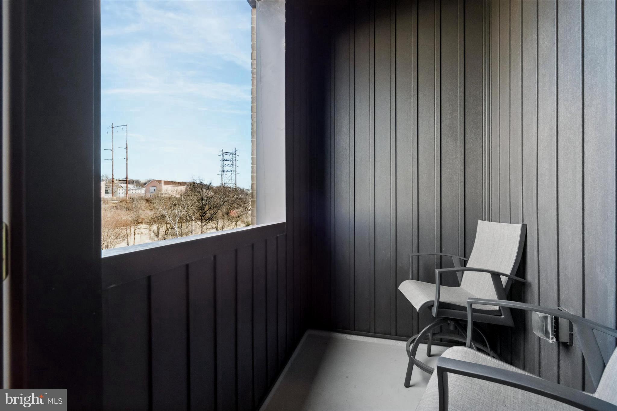 THE LOCKS - Residential