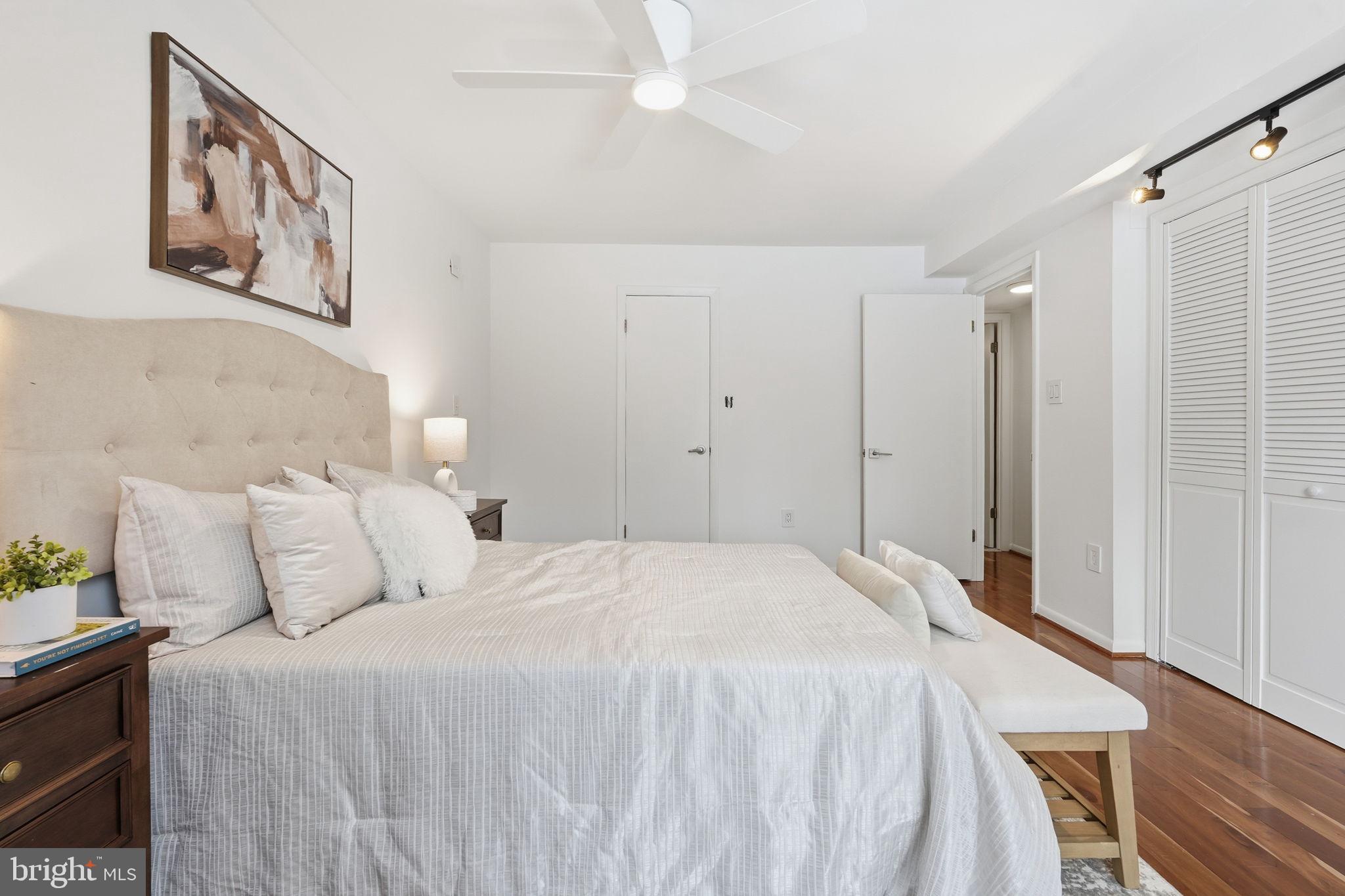 FAIRFIELD COMMONS - Residential