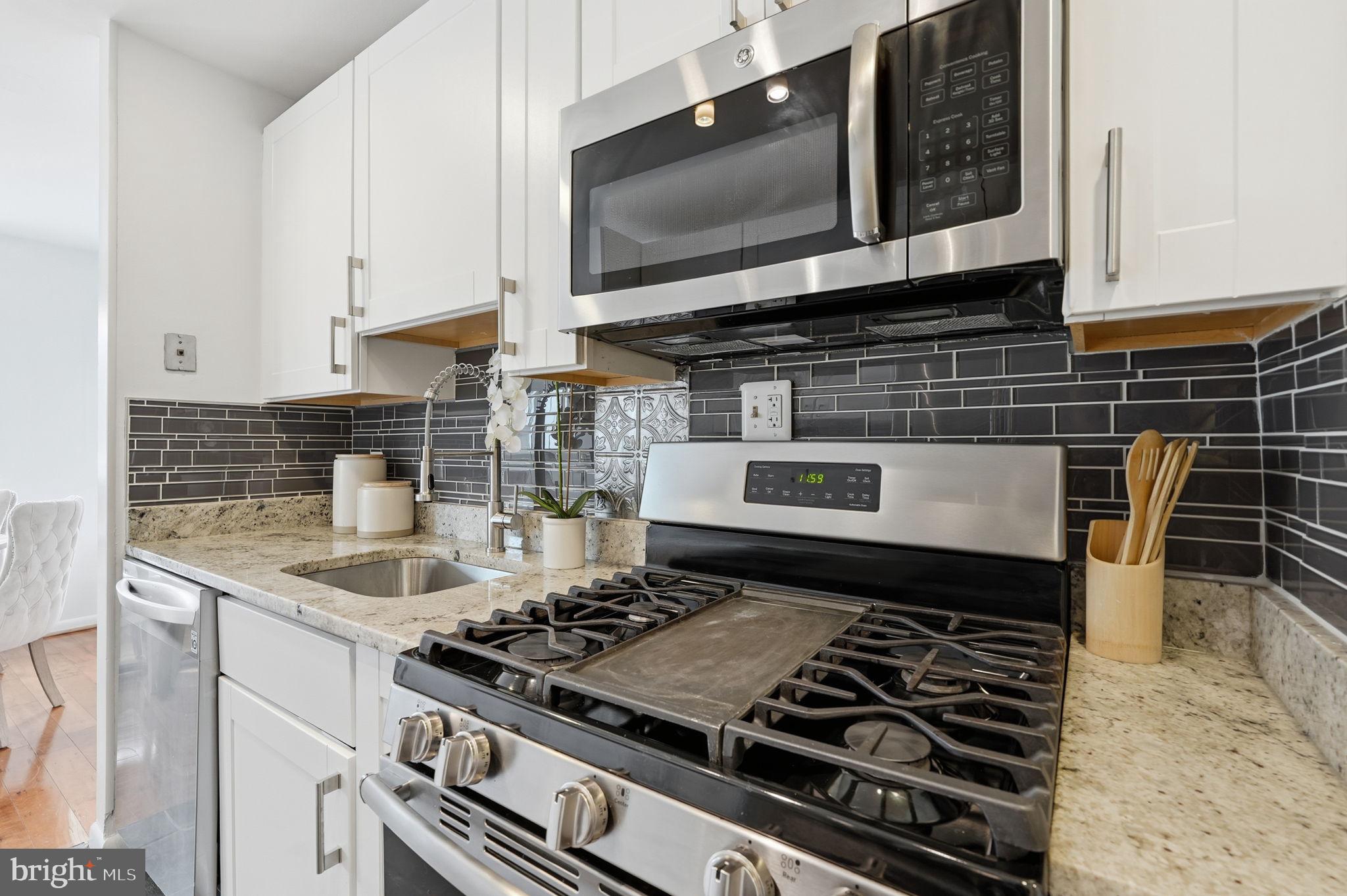 FAIRFIELD COMMONS - Residential