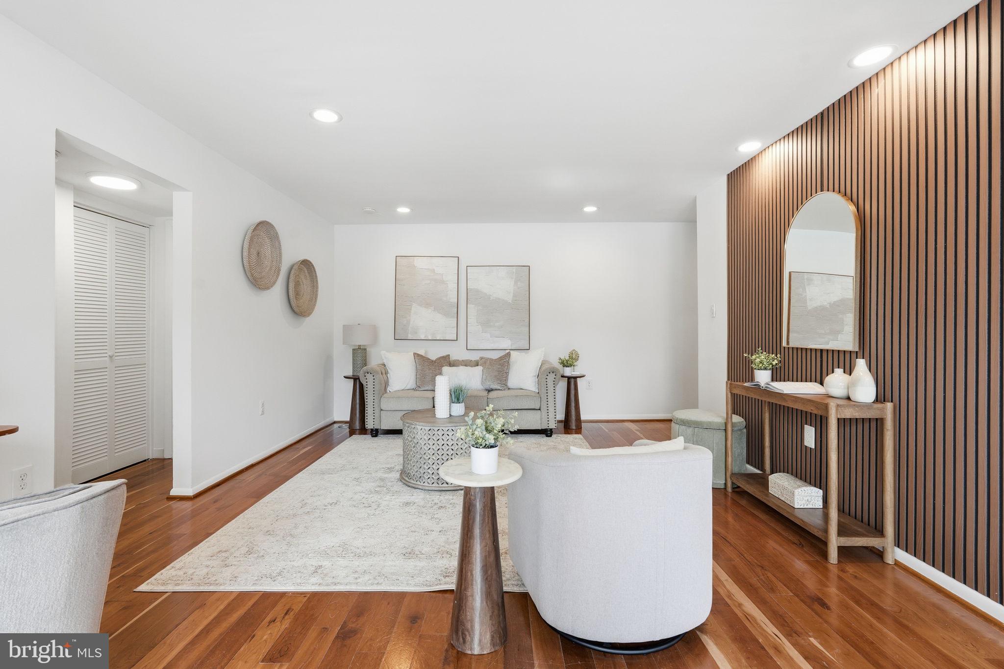 FAIRFIELD COMMONS - Residential