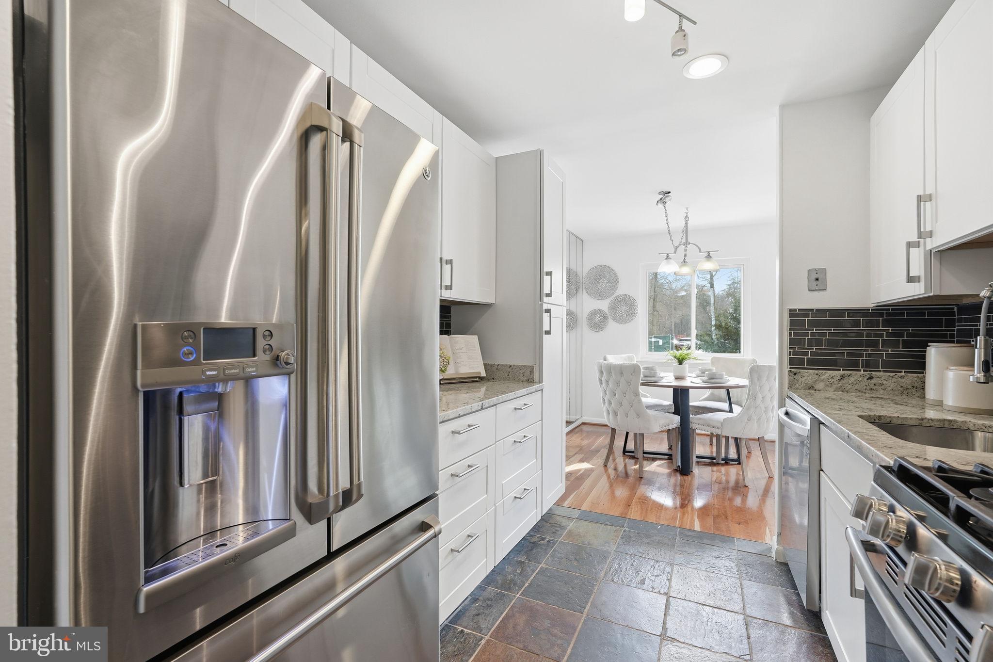 FAIRFIELD COMMONS - Residential