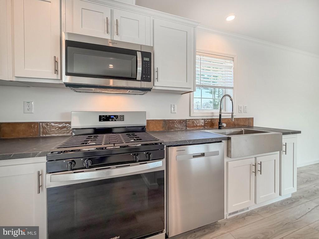 PENNWOOD CROSSING - Residential