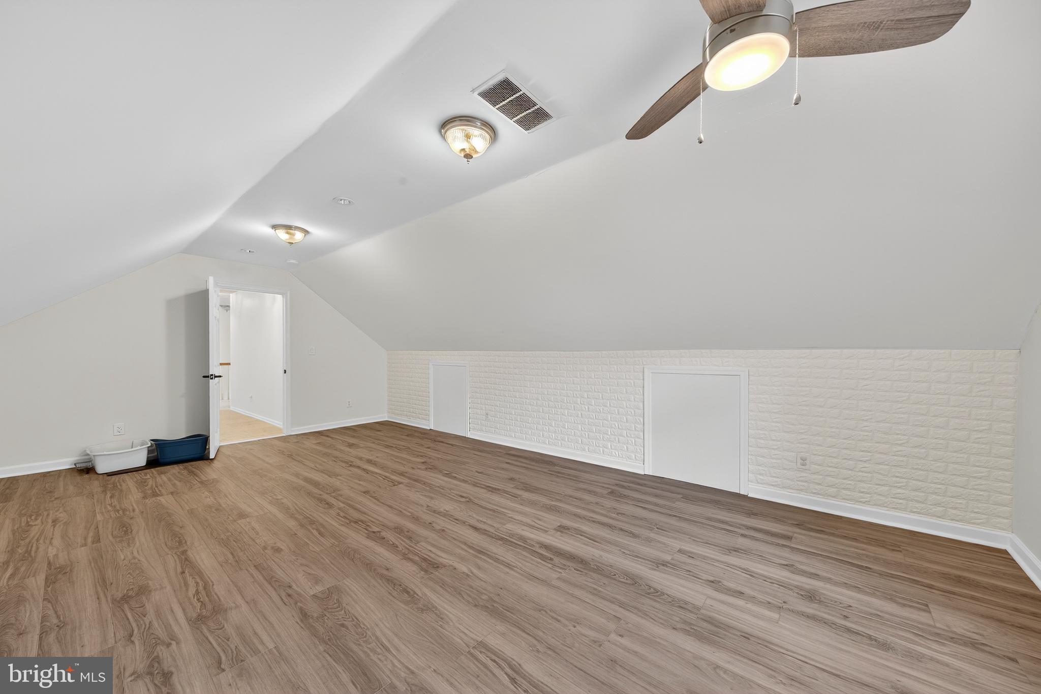 TANYARD - Residential