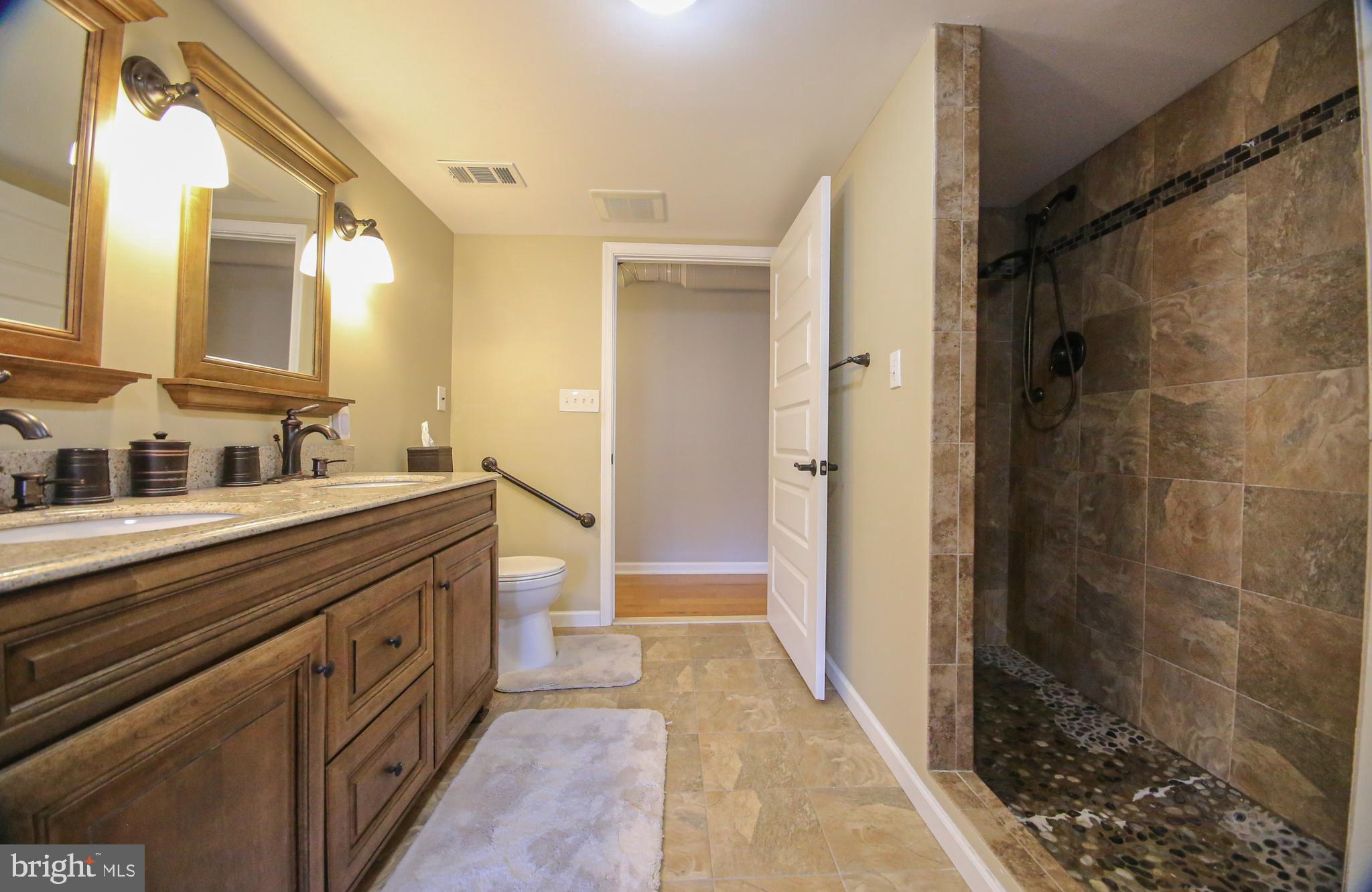 THORNBURY - Residential
