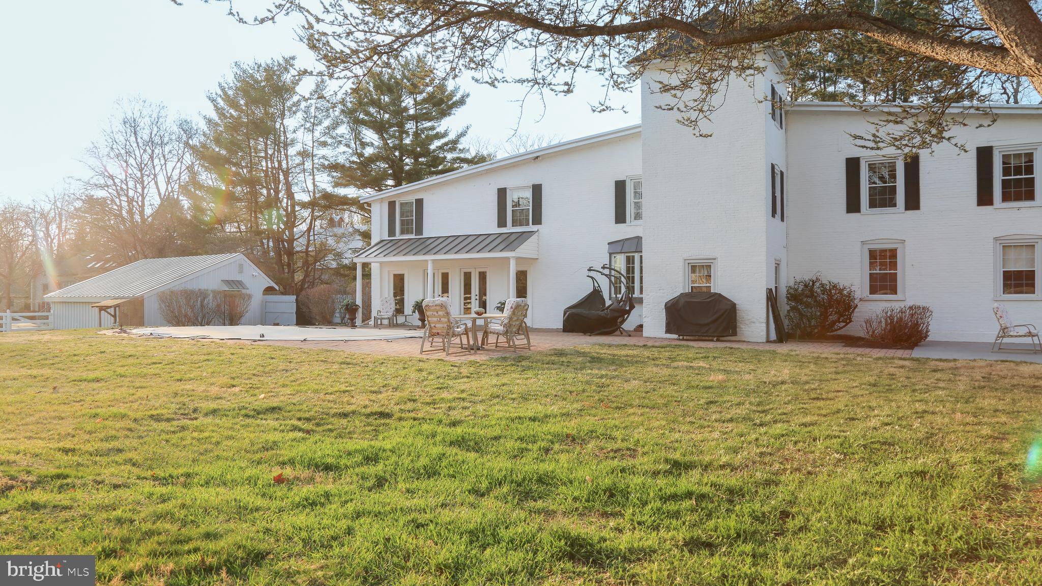 THORNBURY - Residential