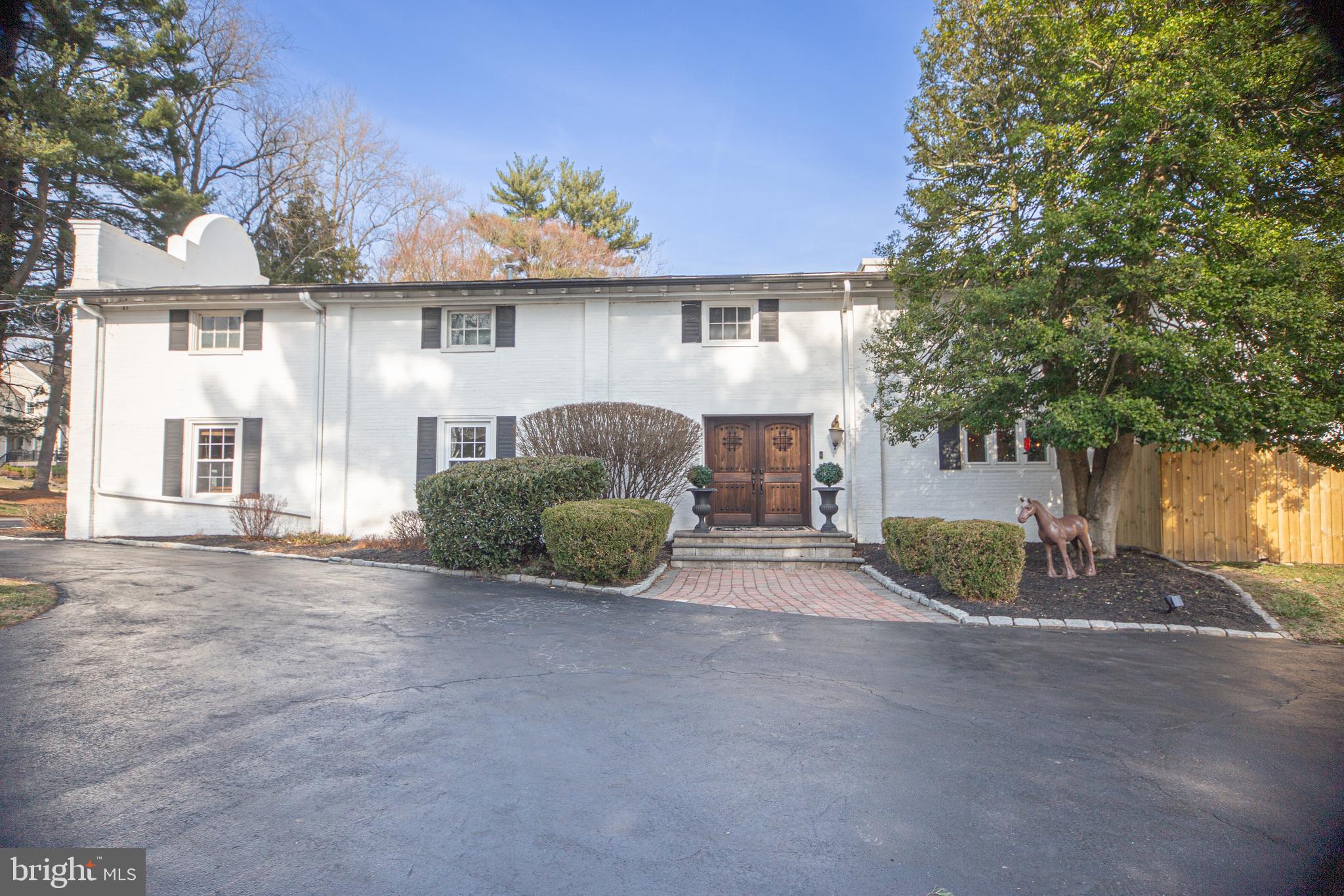 THORNBURY - Residential