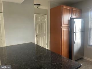 MONTGOMERY GLEN - Residential Lease