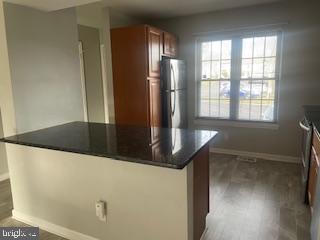 MONTGOMERY GLEN - Residential Lease