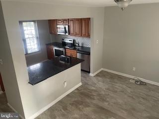 MONTGOMERY GLEN - Residential Lease