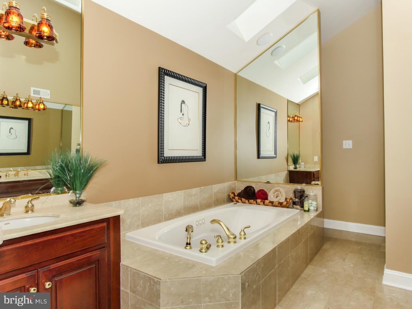 BOWMANS TOWER FARM - Residential