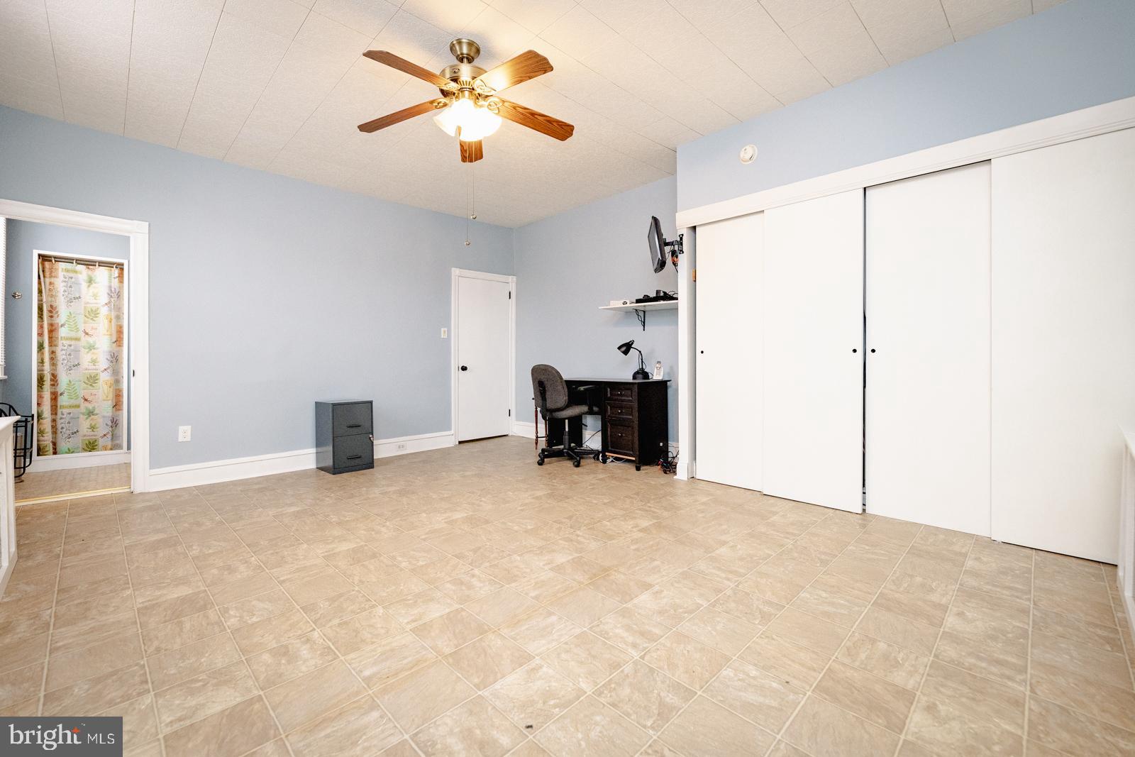 HUNTING PARK - Commercial Sale