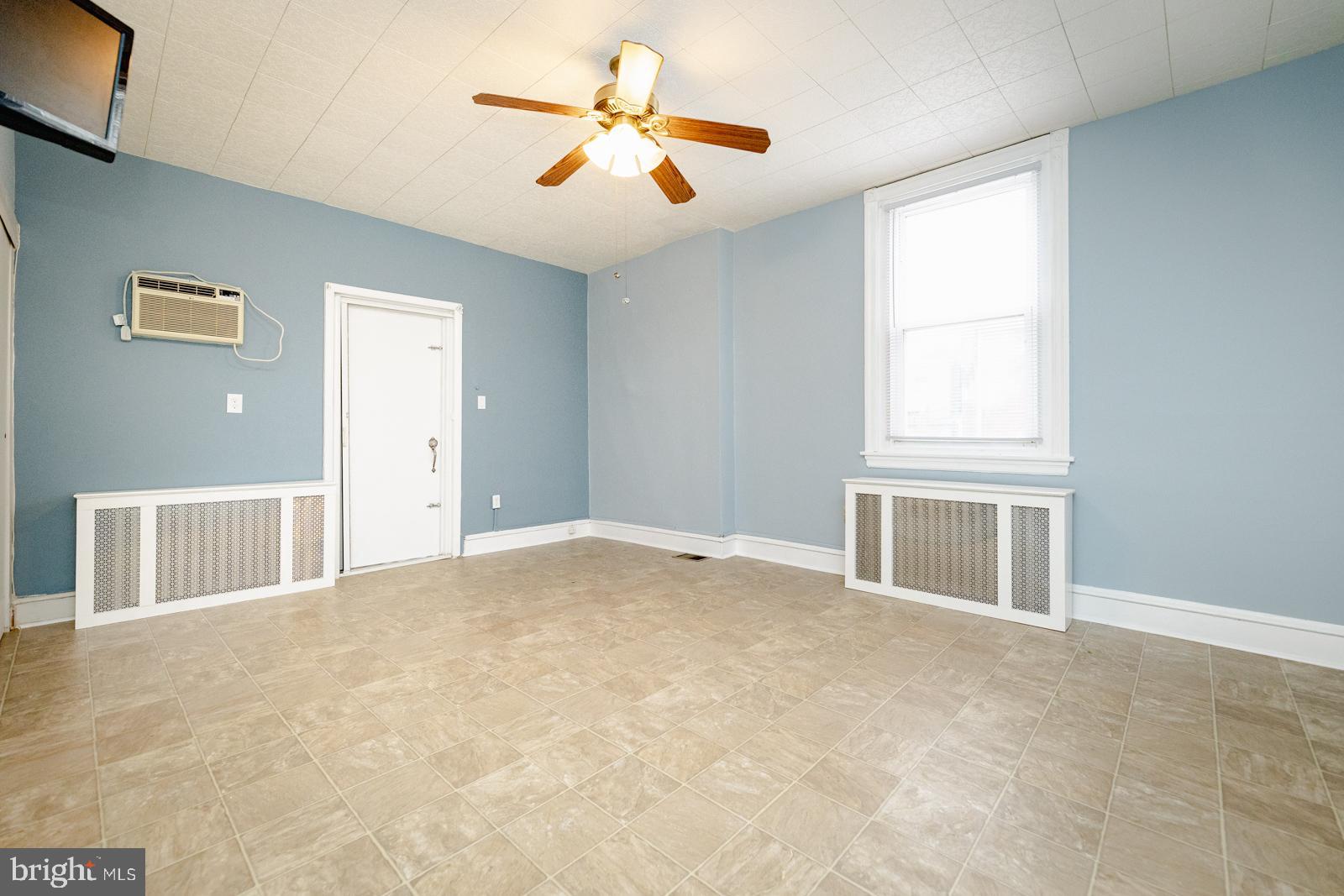 HUNTING PARK - Commercial Sale