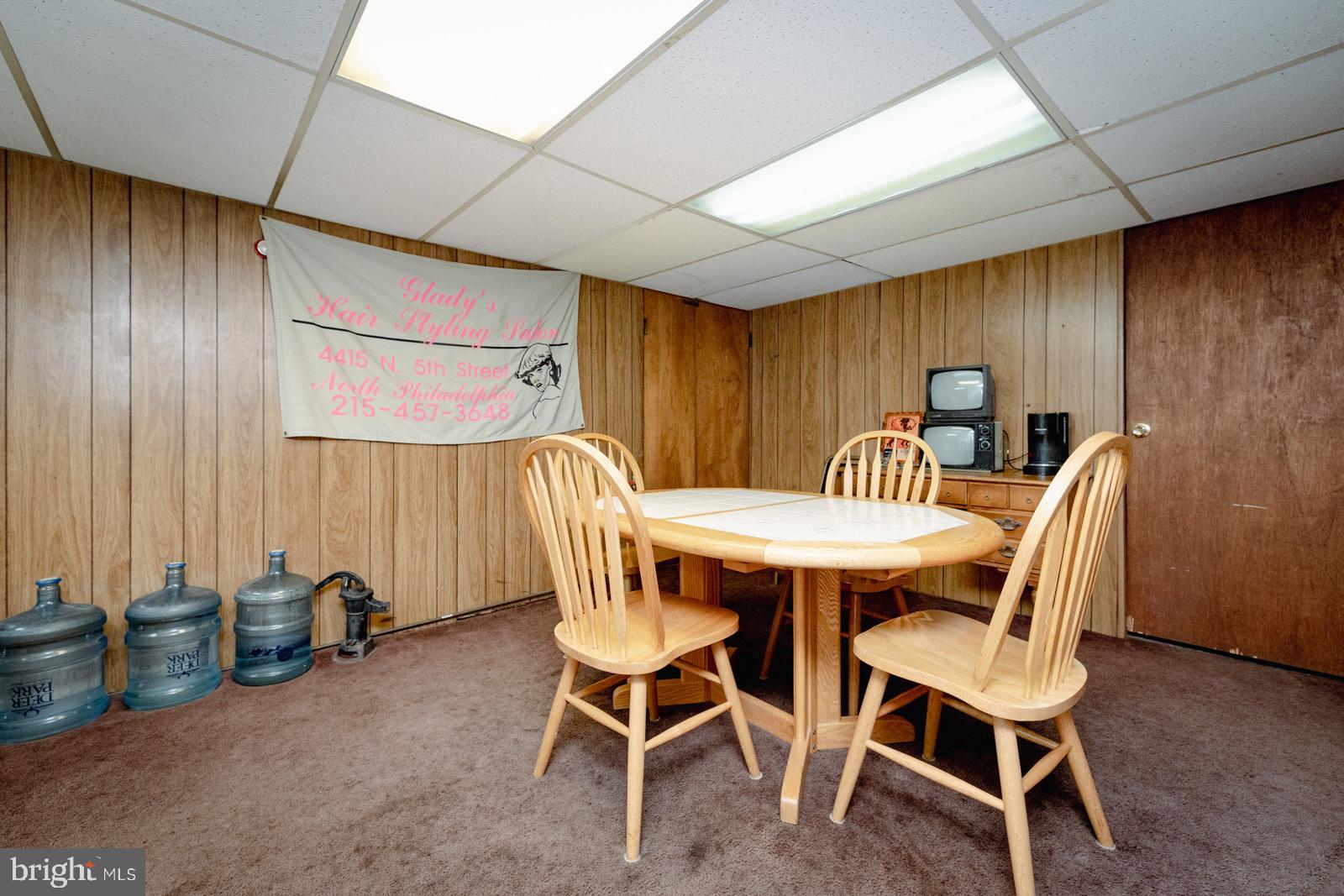 HUNTING PARK - Commercial Sale