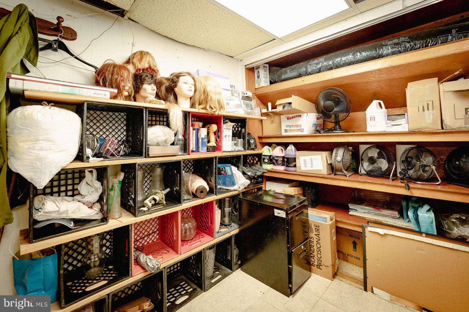 HUNTING PARK - Commercial Sale