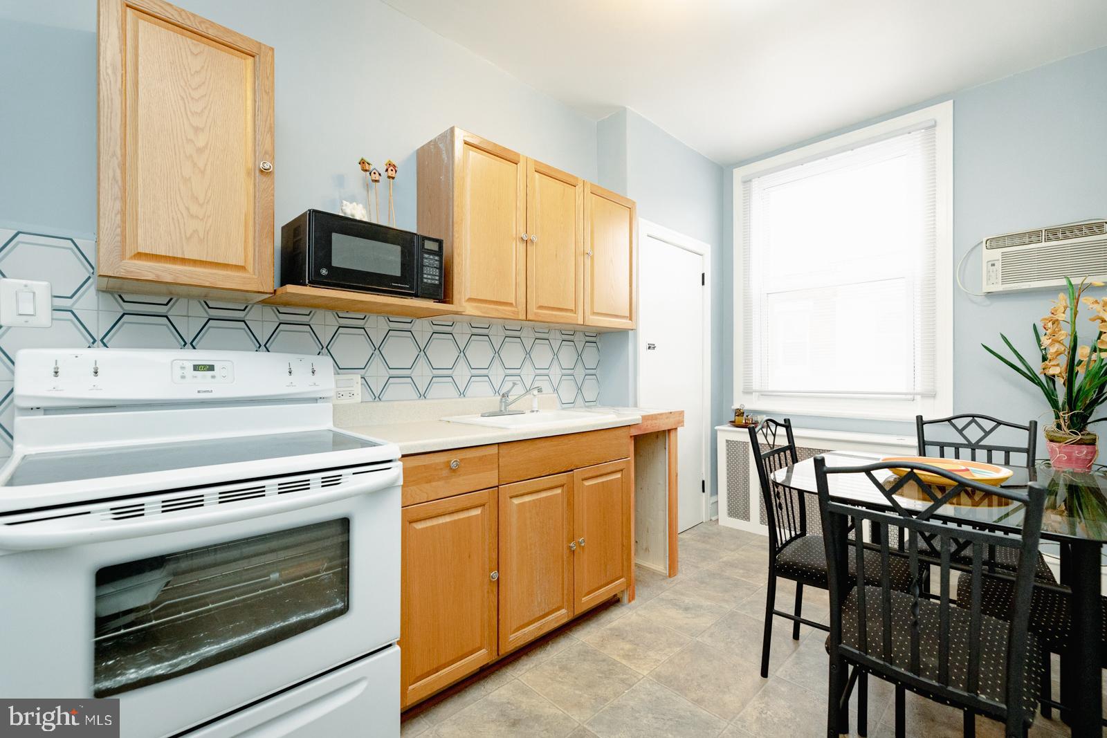 HUNTING PARK - Commercial Sale