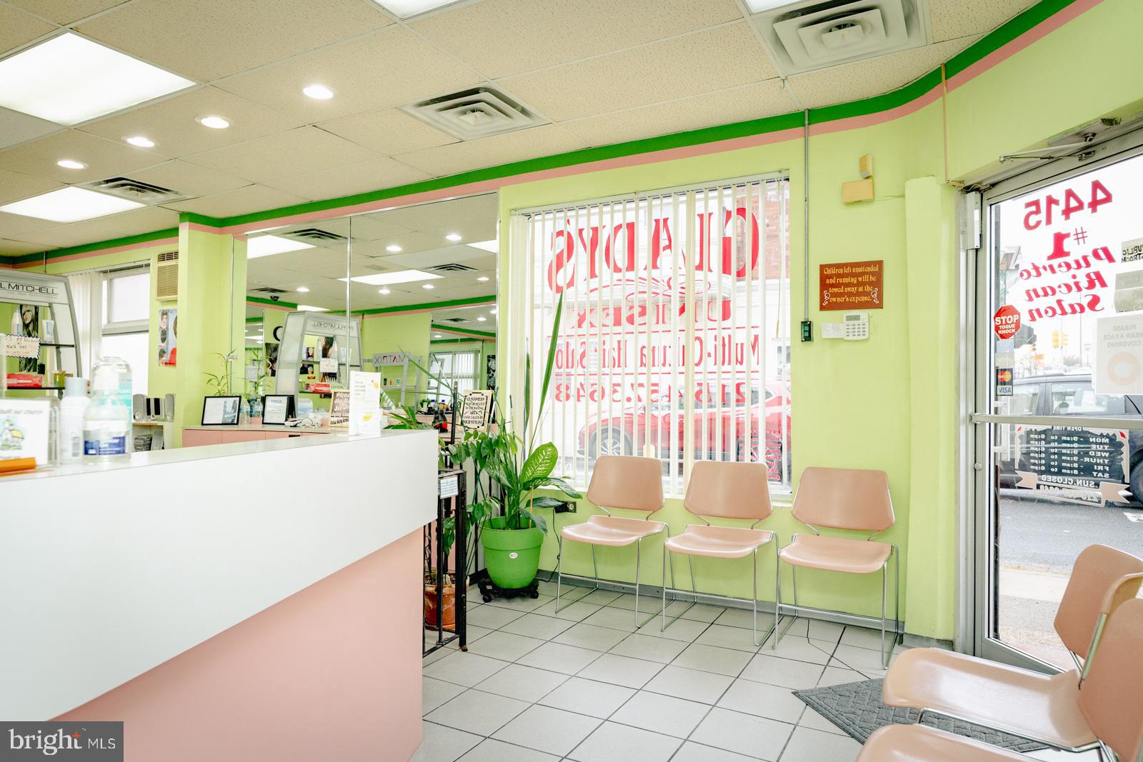 HUNTING PARK - Commercial Sale