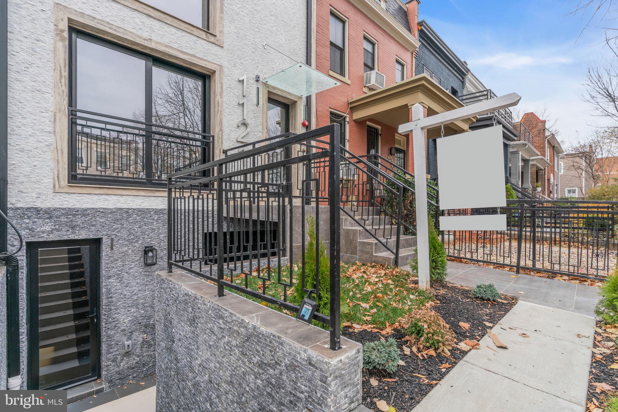 1121 MORSE STREET NE 1