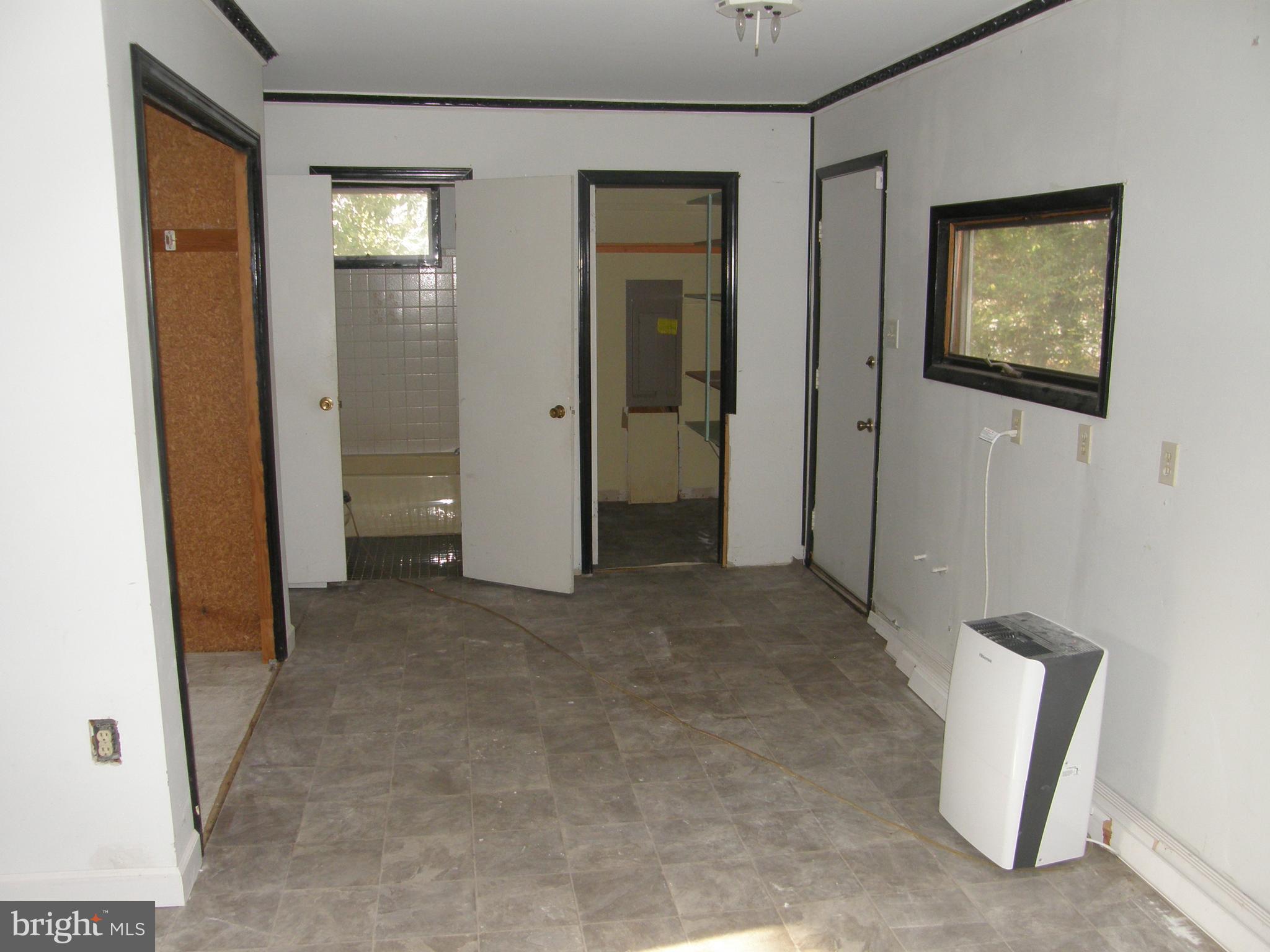 WARING - Residential