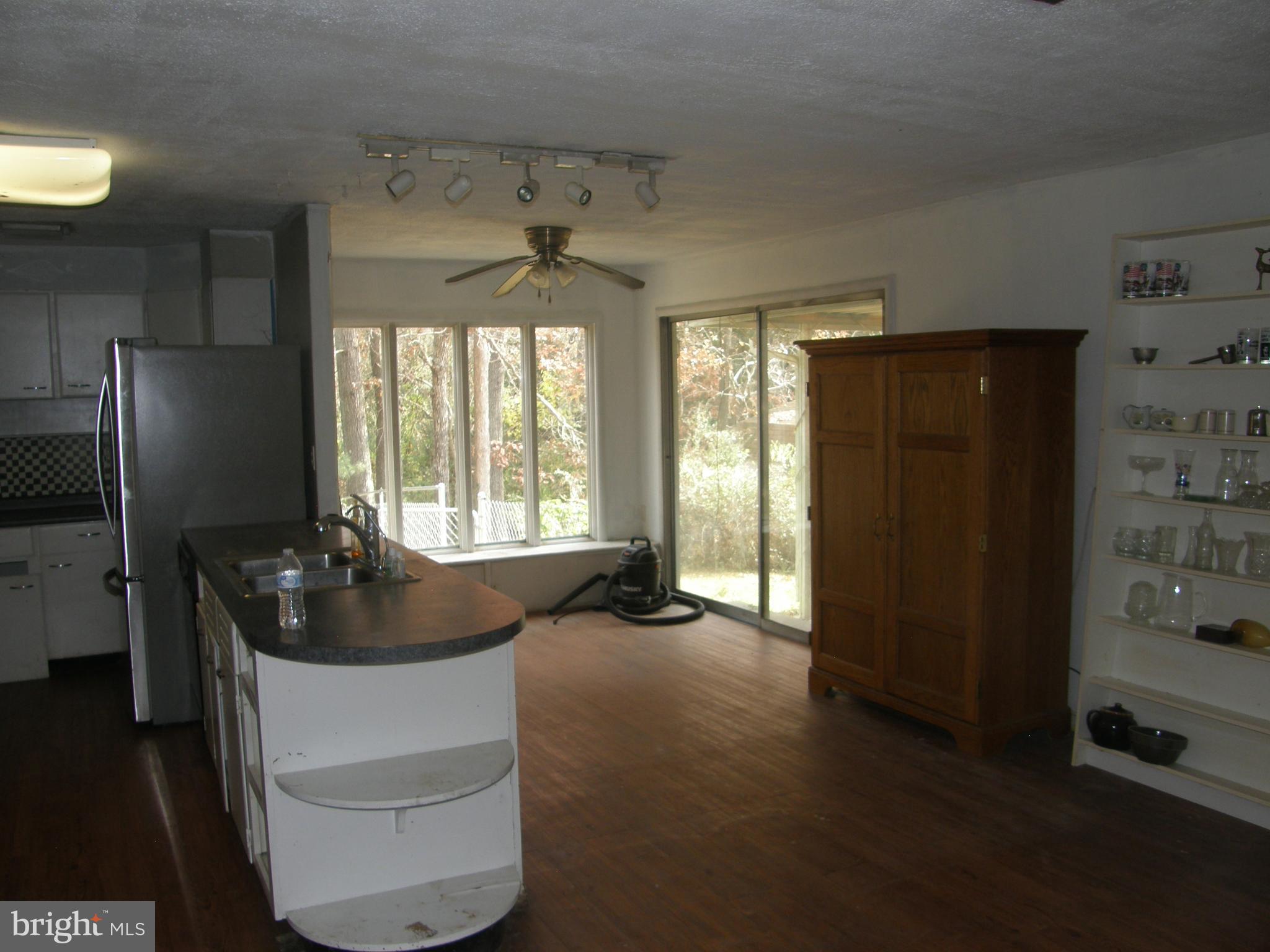 WARING - Residential