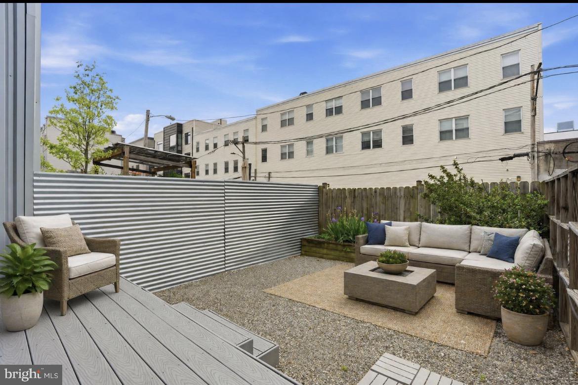 ART MUSEUM AREA - Residential