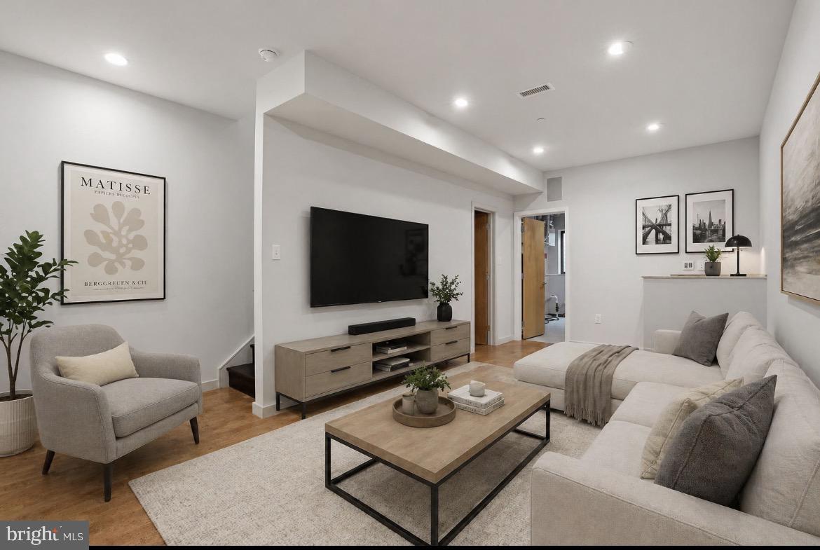 ART MUSEUM AREA - Residential