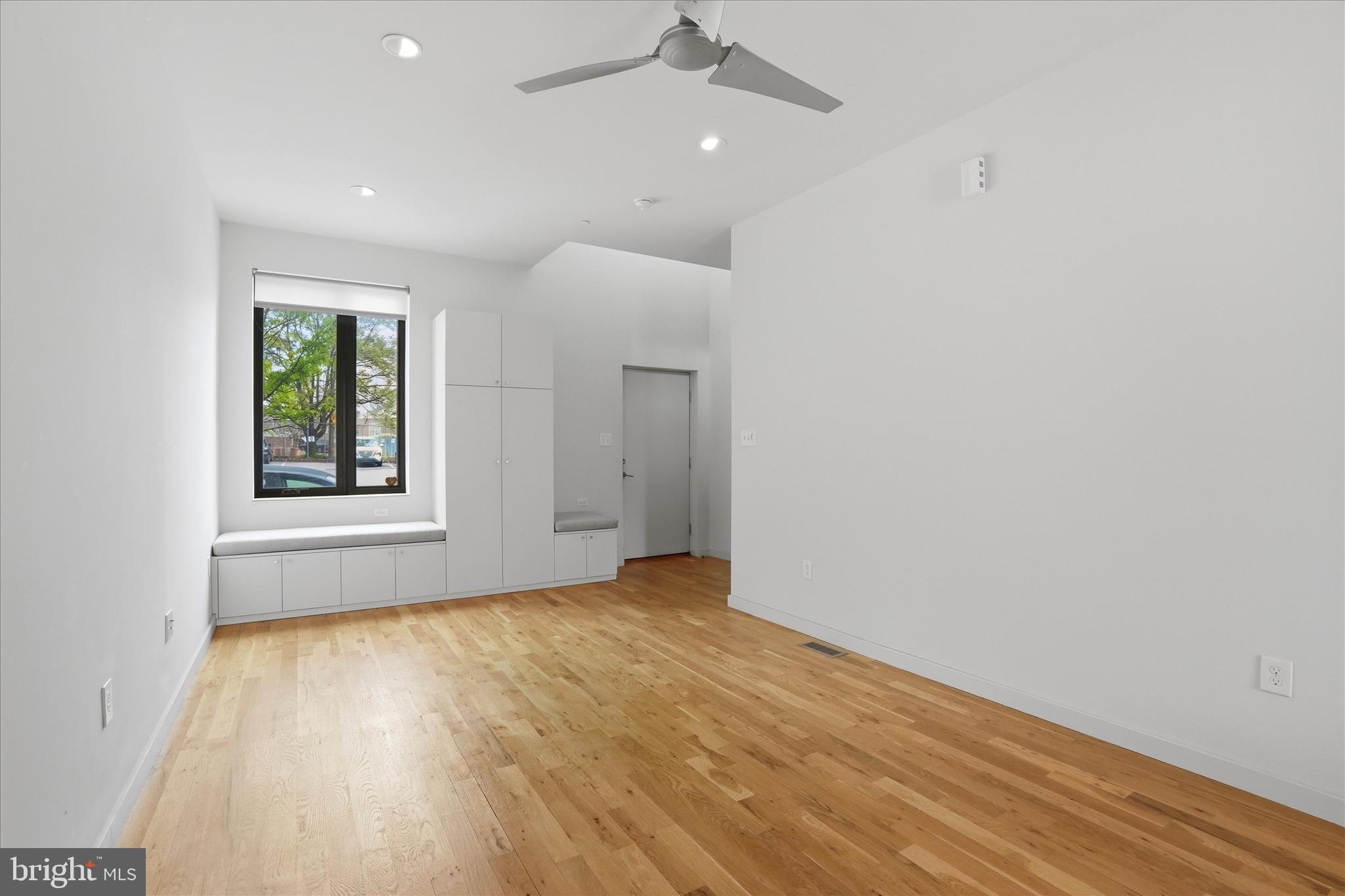ART MUSEUM AREA - Residential