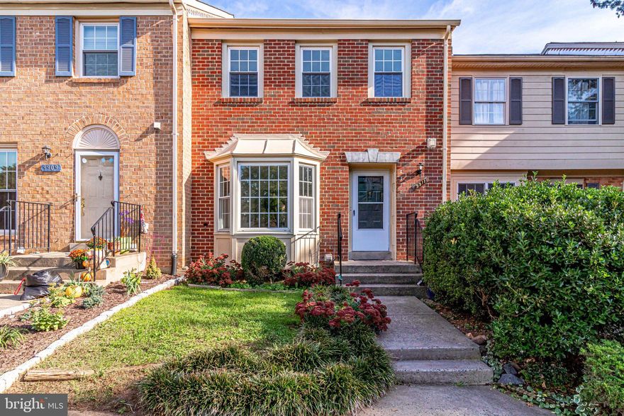 Charming Townhome in the Heart of Burke, Virginia...
Spacious Three Level Property...Features 3BR, 2 Full Baths and 2 Half Baths. Fireplace. Walkout Rec Room/Basement. Great Eat-in Kitchen. Within walking distance to nearby lake with trails and VRE Commuter Rail Station. A Gorgeous Neighborhood. Walmart, Grocery and Retail Stores minutes away. 
New flooring and paint are throughout the main and upper level of property.