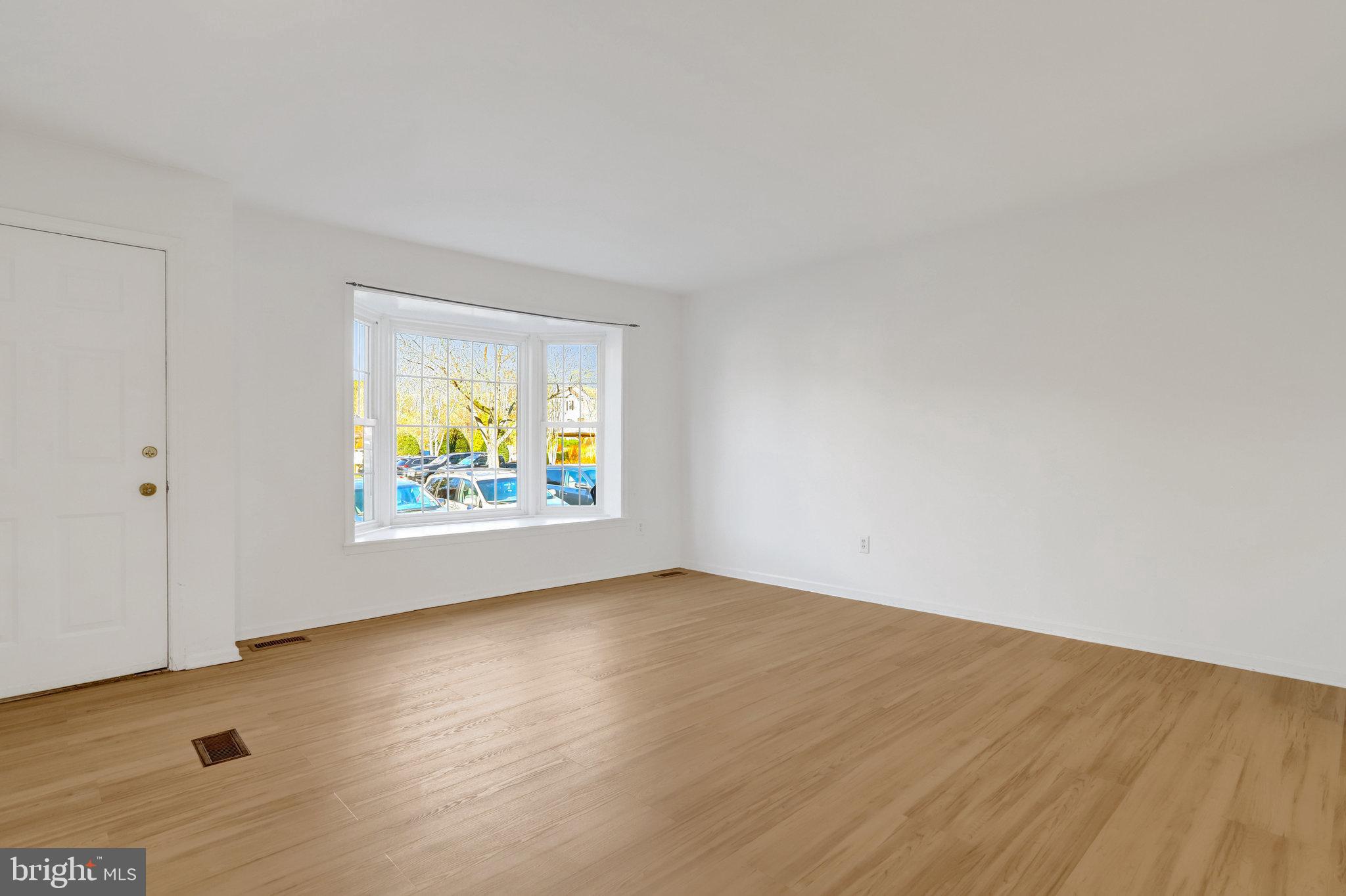 LAKEPOINTE - Residential Lease